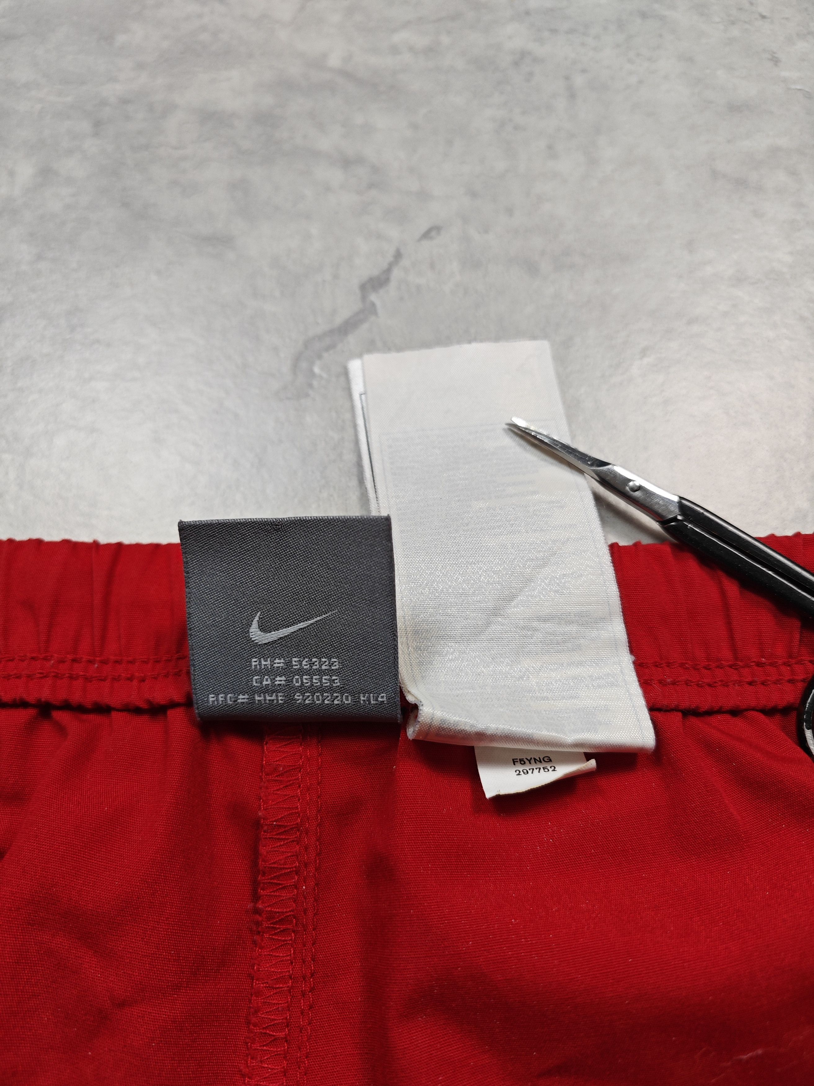 Nike Nike Vintage Track Pants Size US 30 / EU 46 - 8 Thumbnail