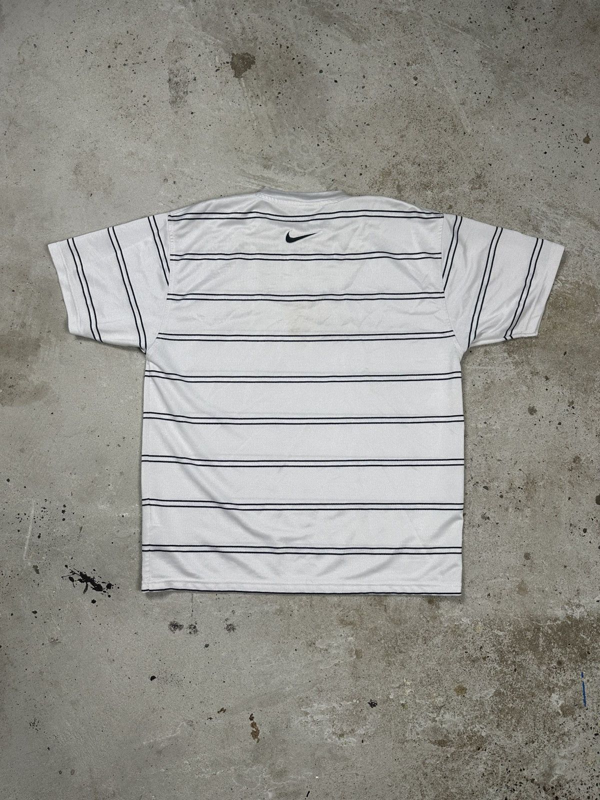 Nike Vintage 90s Nike Striped Center Swoosh Logo Tee White Size US M / EU 48-50 / 2 - 2 Thumbnail