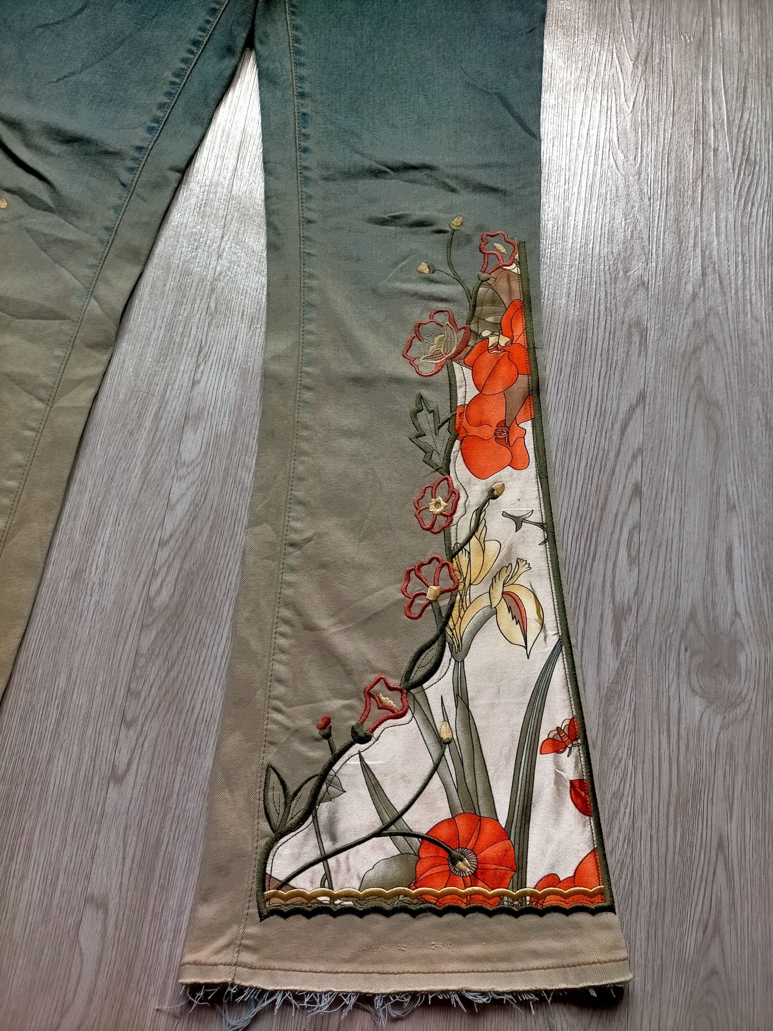 Hysteric Glamour × Japanese Brand Flare Jeans Cf line Embroidered Floral Low rise Stretch Size US 30 / EU 46 - 8 Thumbnail
