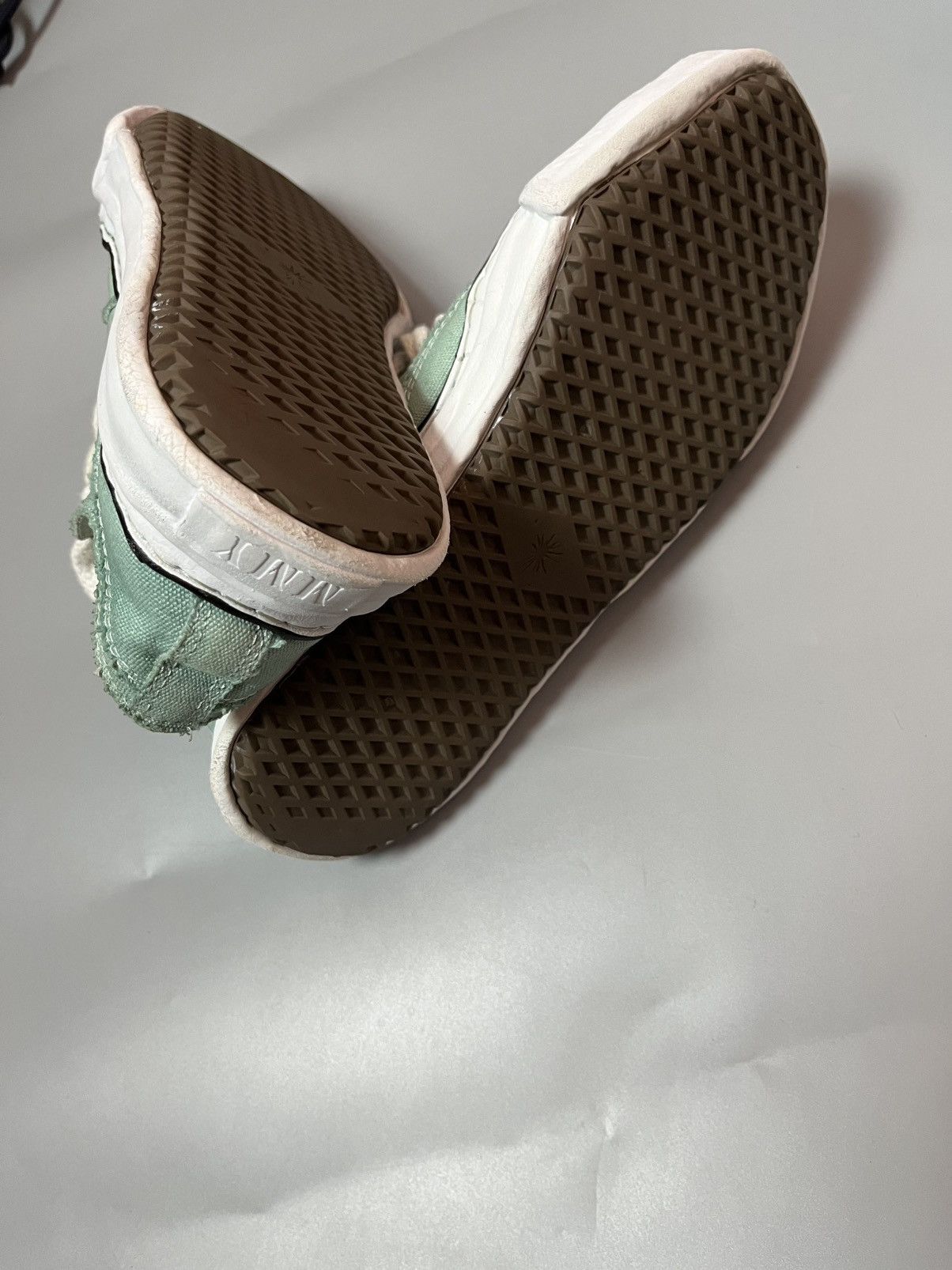 Maison MIHARA YASUHIRO Maison Mihara Yasuhiro Peterson OG sole canvas low top Size US 9 / EU 42 - 9 Thumbnail