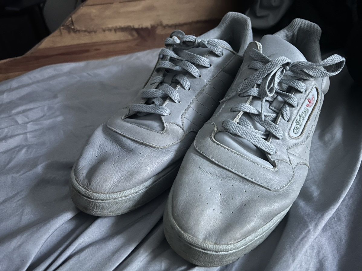 Yeezy adidas Yeezy Powerphase Calabasas Men's Size 13 Grey, Used Size US 13 / EU 46 - 2 Thumbnail