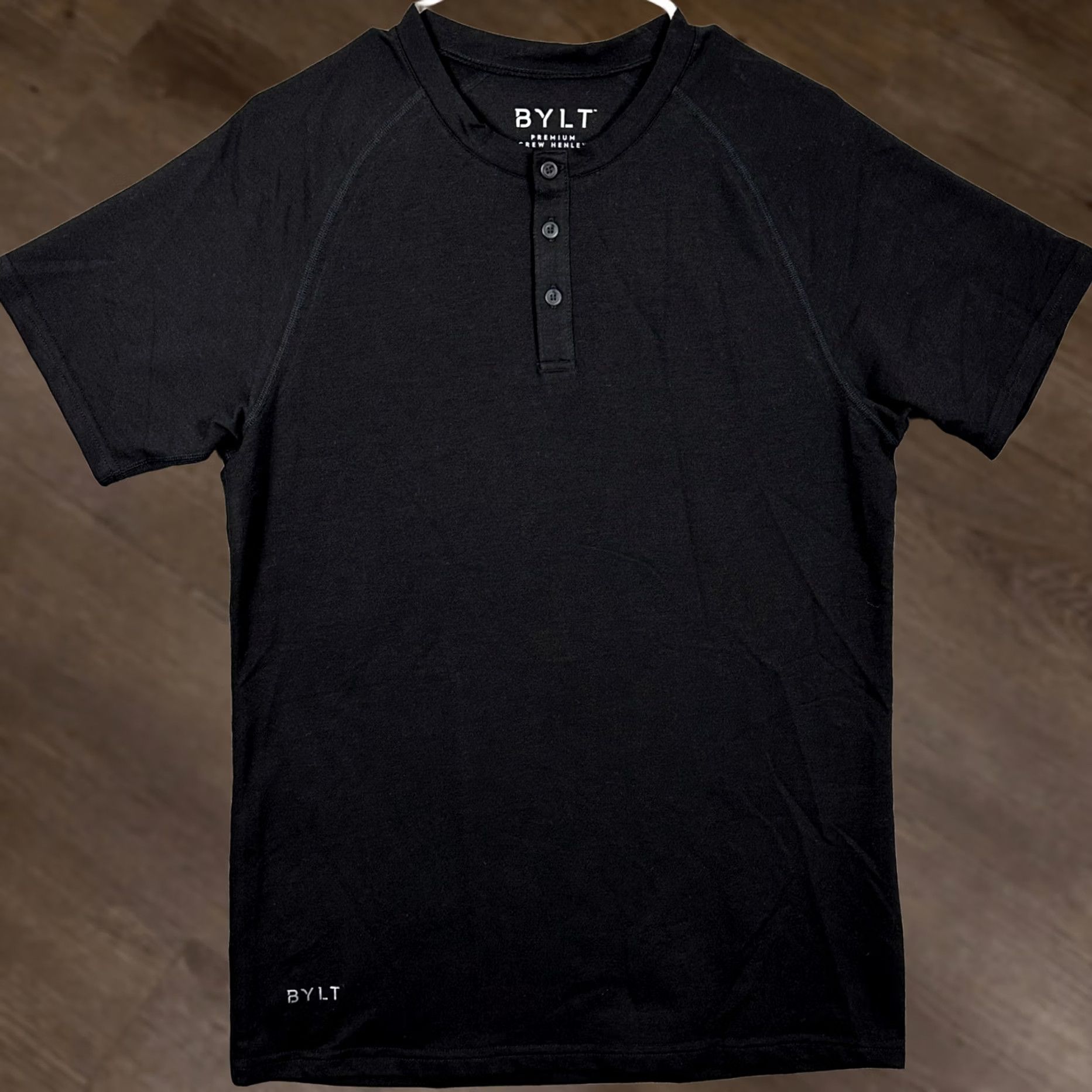Vintage BYLT Henley Tee T-Shirt Men Small Black Short Sleeve Crew Premium Logo 67% Polyester 28% Cotton 5% Spandex Breathable Stretch Size US S / EU 44-46 / 1 - 1 Thumbnail