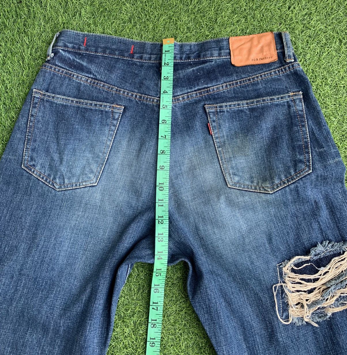 FOB Factory Vintage FOB Factory Torn Patch Jeans Distressed Size US 33 - 17 Thumbnail