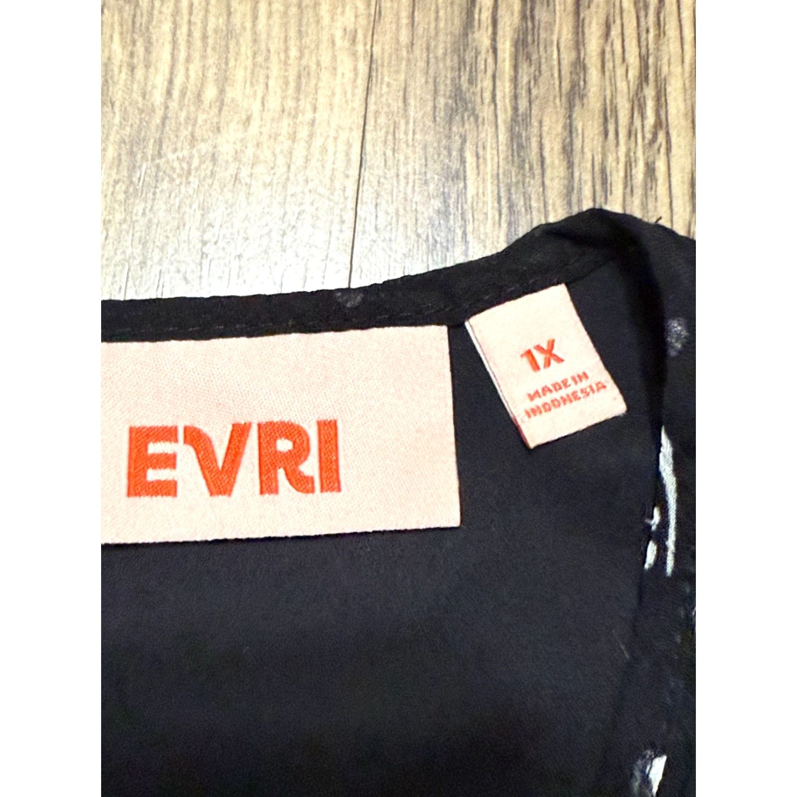 Vintage EVRI Blouse Women's Plus Size 1X Black White Heart Novelty Print Long Sleeve Size XL / US 12-14 / IT 48-50 - 5 Thumbnail
