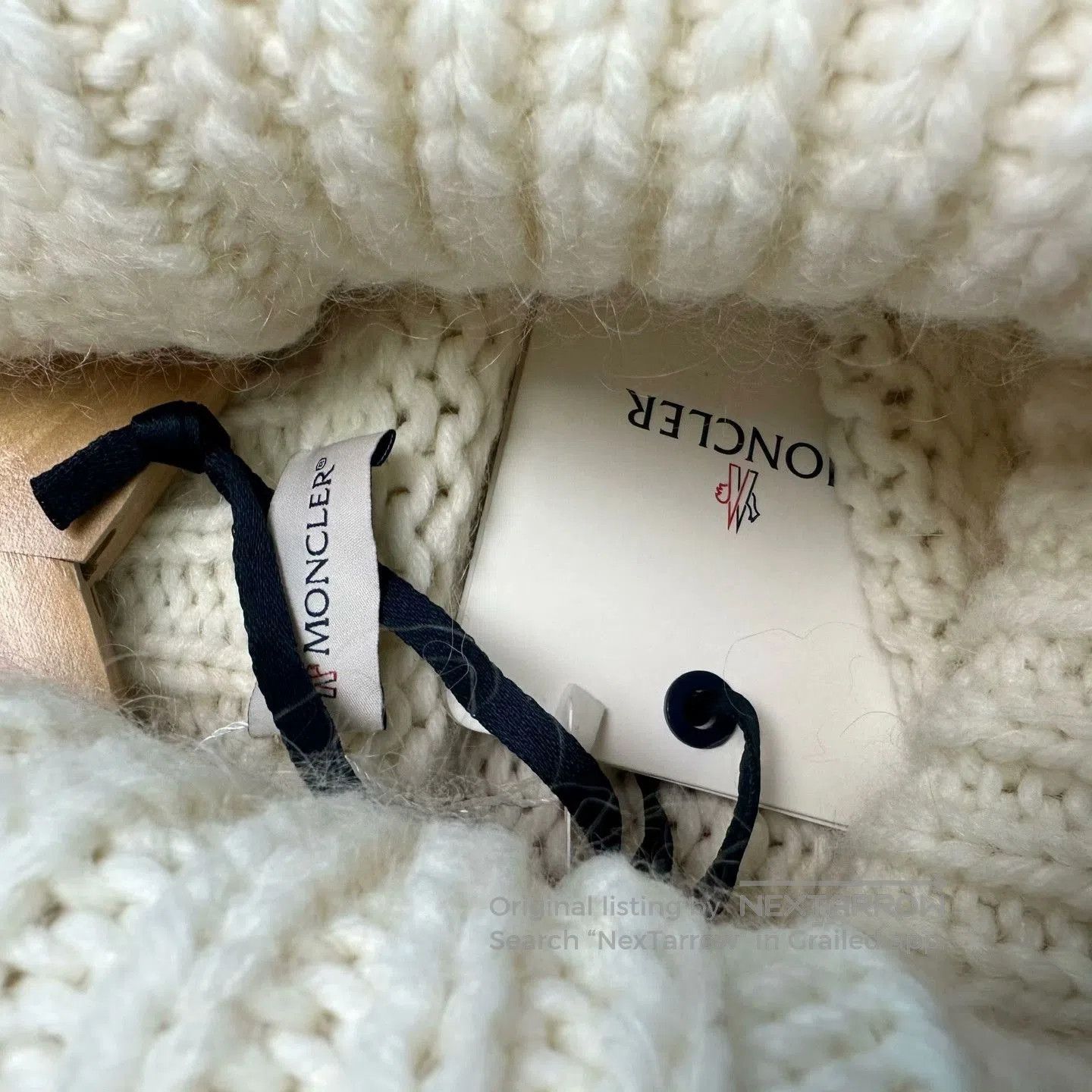 Moncler Moncler Off. Size US L / EU 52-54 / 3 - 3 Thumbnail