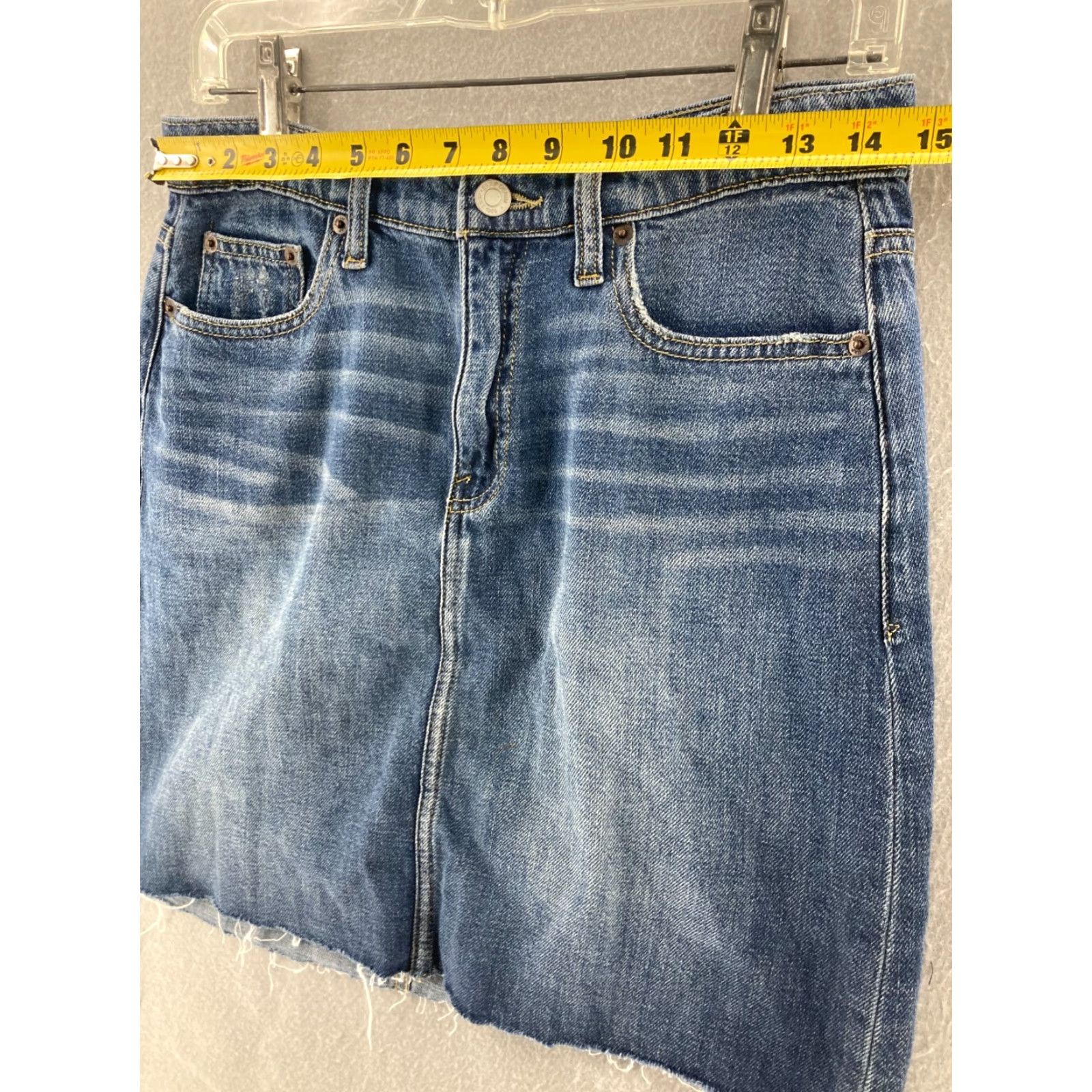 Gap Gap 1969 Jean Skirt Womens 27 Blue Denim Pockets Mid Rise Cotton Cotton Denim Short A-Line casual Skirt Womens 27 Blue Gap 1969 Jeans Skirt Size 27" / US 4 / IT 40 - 2 Thumbnail