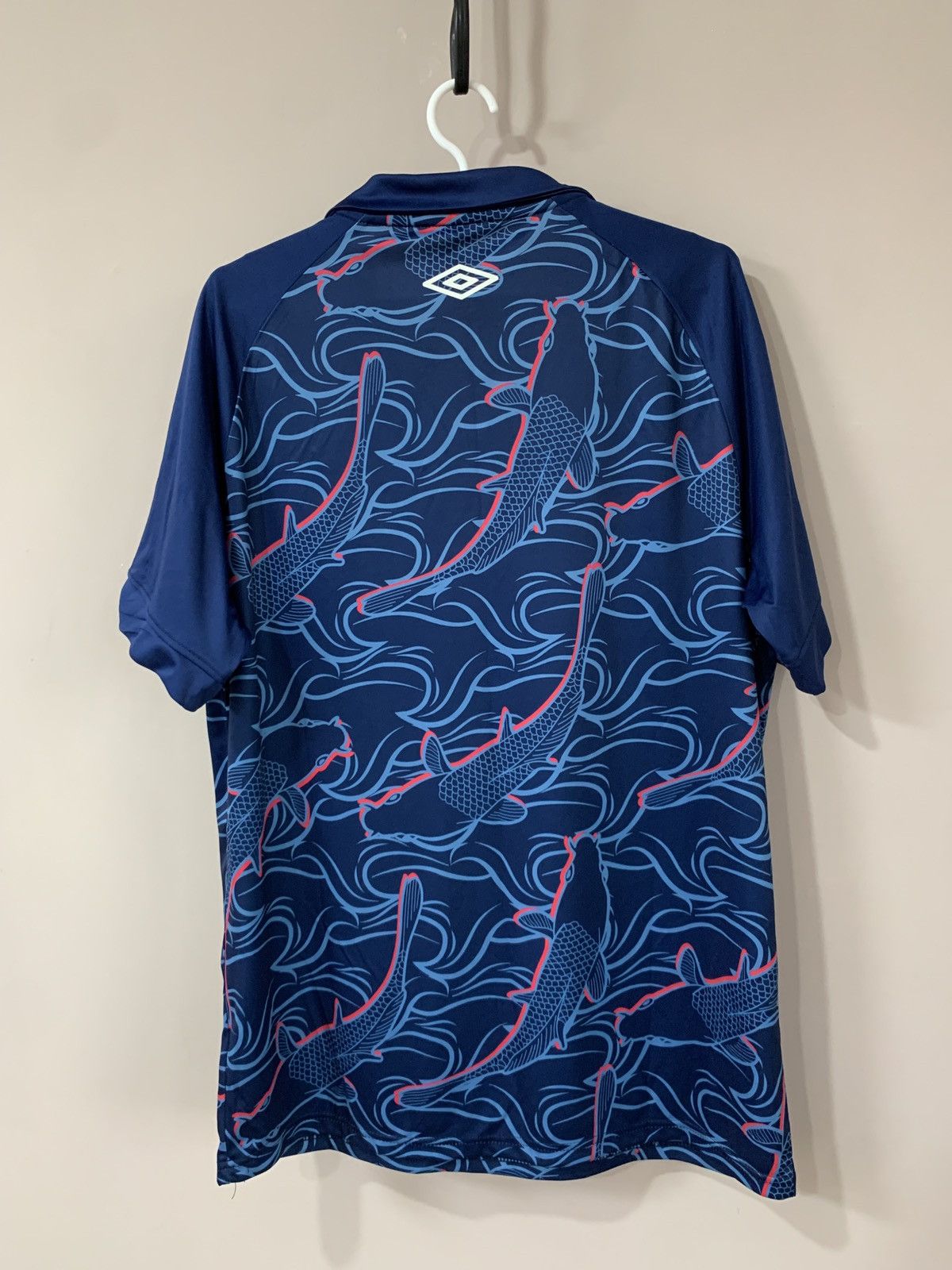 Umbro Santos Away Football Shirt Umbro Soccer Jersey Size XL Size US XL / EU 56 / 4 - 2 Thumbnail