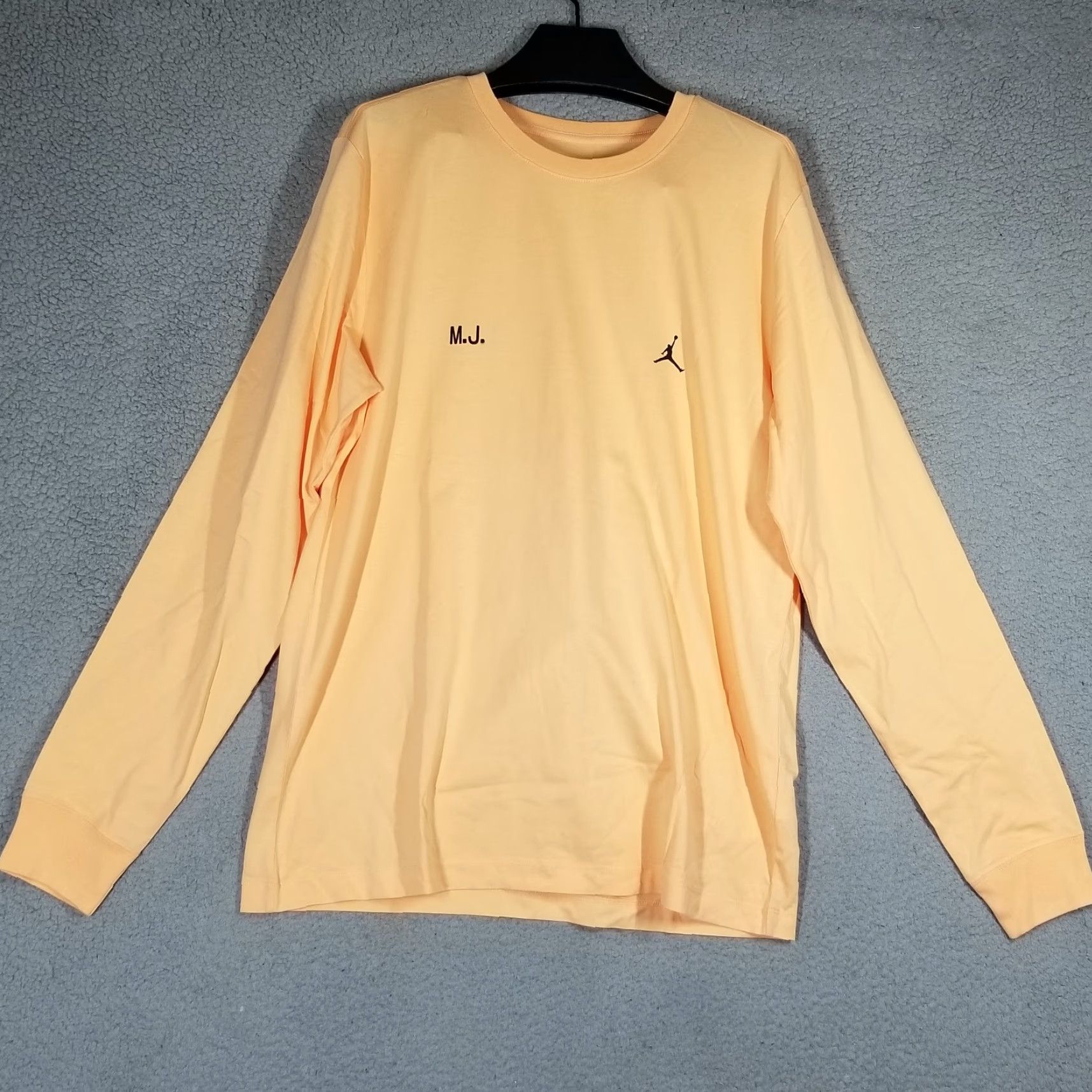 Nike VINTAGE Nike Air Jordan Long Sleeve T-Shirt Adult Large Peach Neon Activewear Mens Size US L / EU 52-54 / 3 - 2 Thumbnail