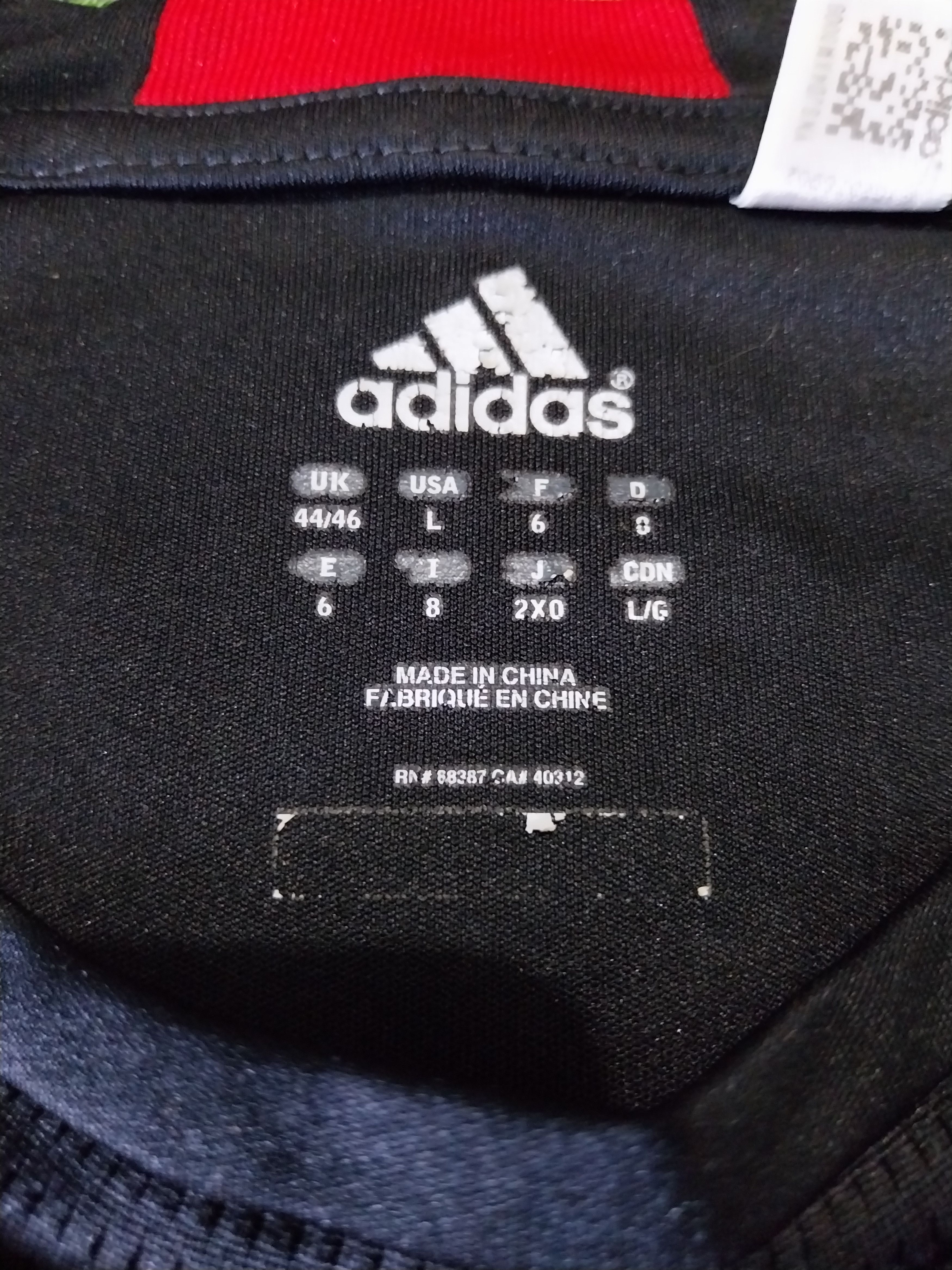 Adidas Liverpool training sleeveless 2010 jersey football Size US L / EU 52-54 / 3 - 4 Thumbnail