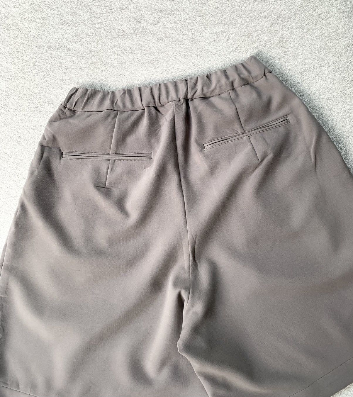 Attachment Attachment x WYM easy wide tuck short Size US 30 / EU 46 - 4 Thumbnail