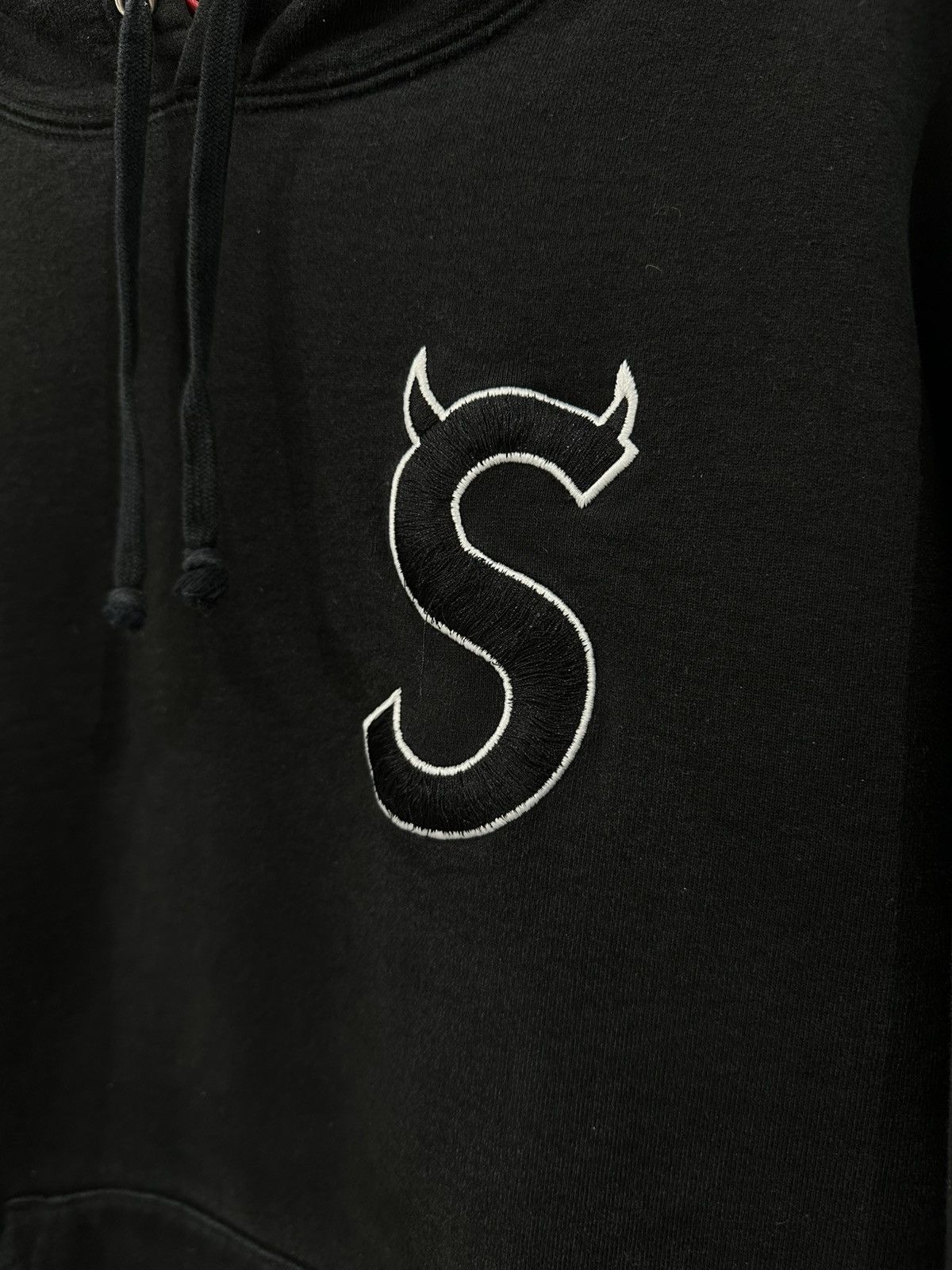 Supreme Supreme Devil S Logo Hoodie Size US L / EU 52-54 / 3 - 3 Thumbnail
