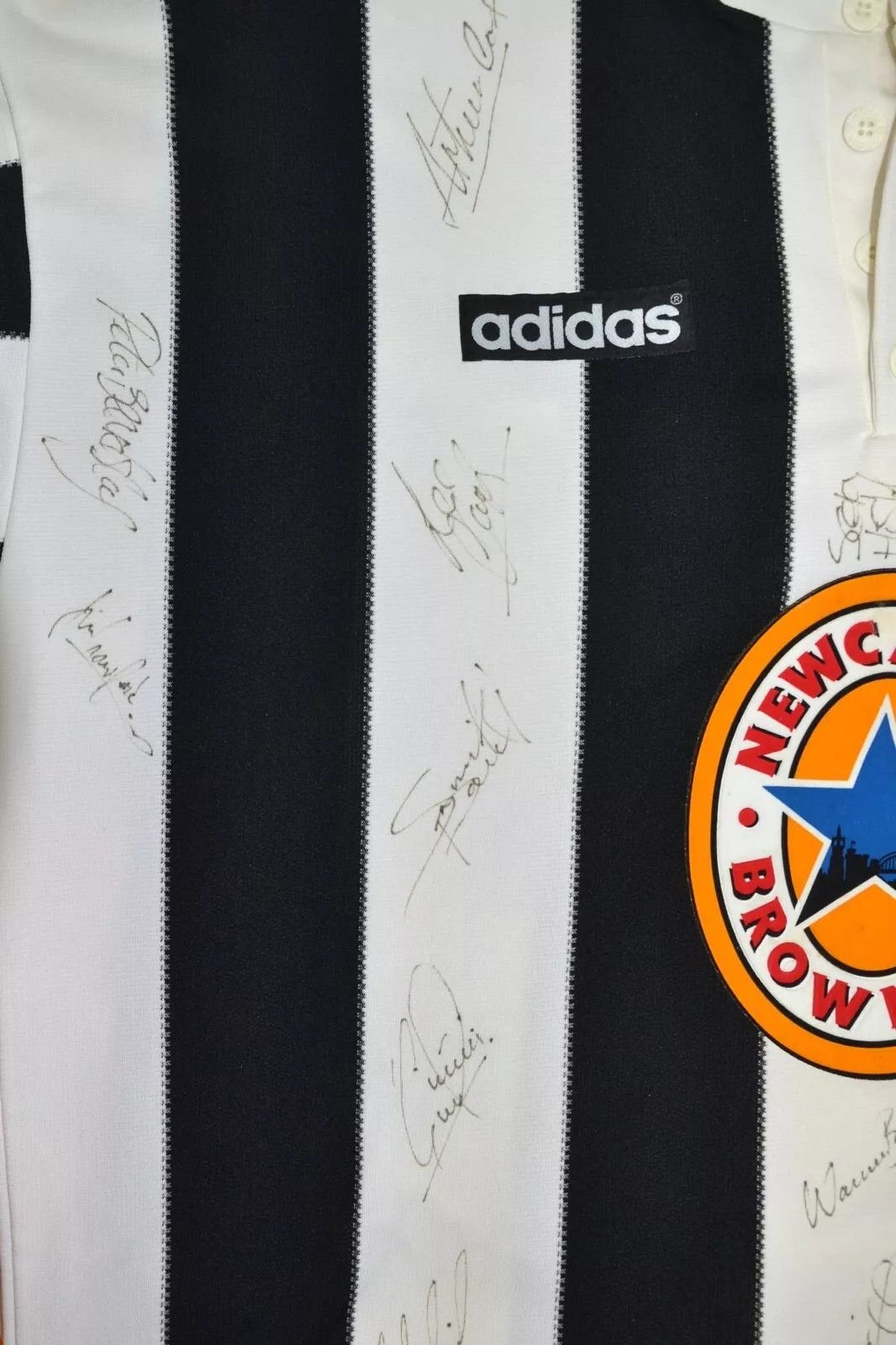 Adidas SIGNED NEWCASTLE UNITED 1995/1997 SHIRT SIZE XL GINOLA #14 Size US XL / EU 56 / 4 - 3 Thumbnail