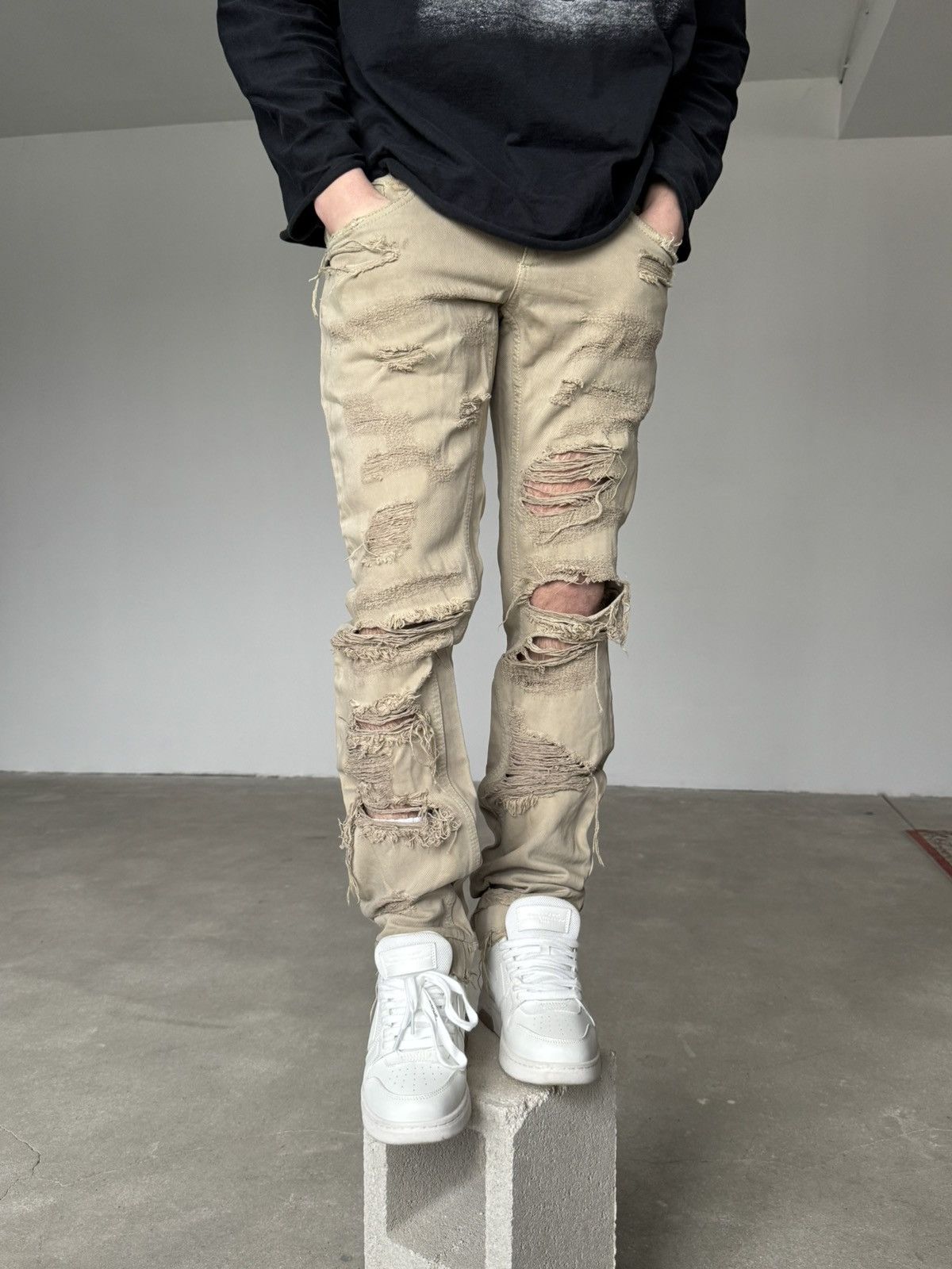 Dolce & Gabbana 2004 Dolce&Gabbana Distressed Ripped Jeans Size US 29 - 22 Thumbnail