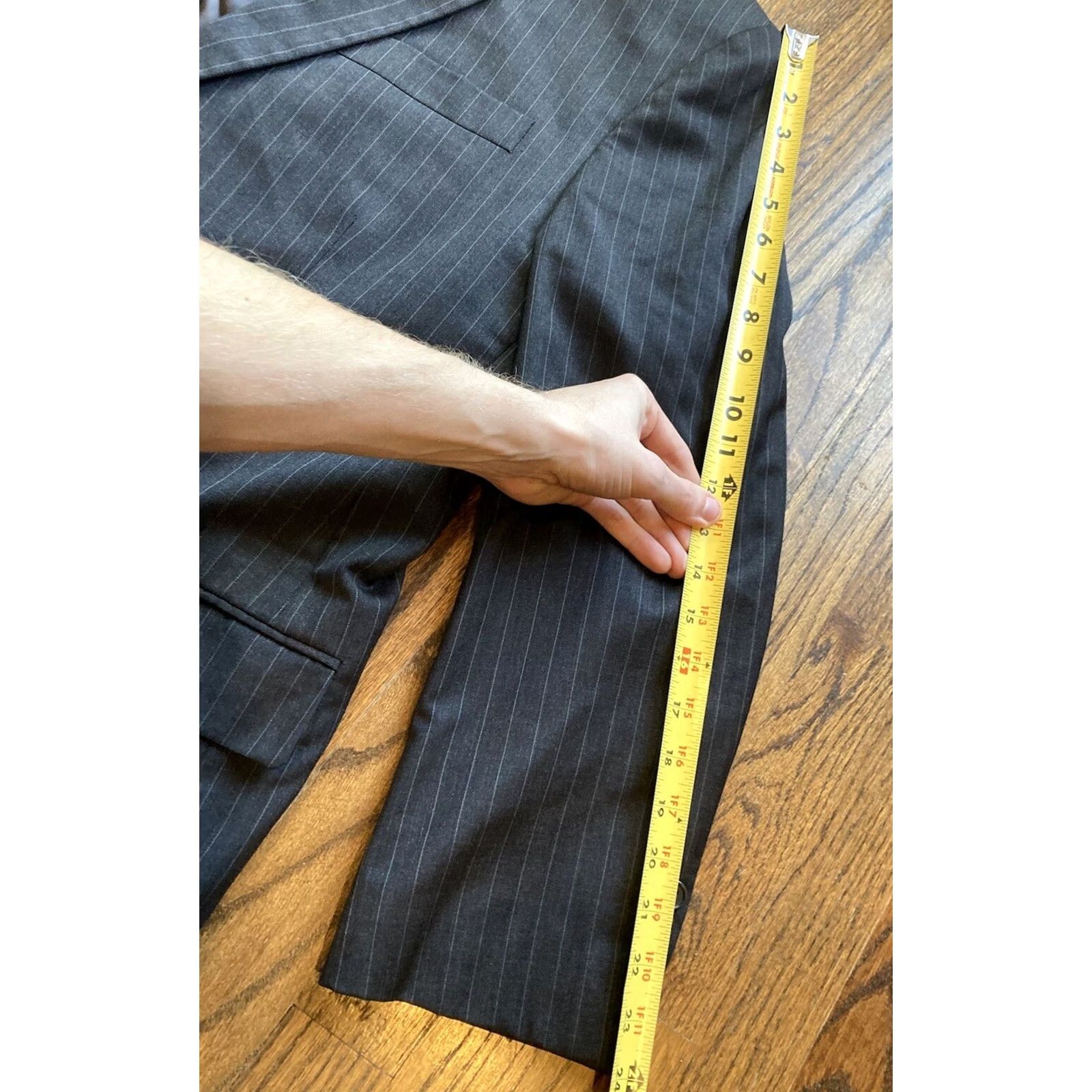 Brooks Brothers Brooks Brothers Blazer Mens 44R Wool Charcoal Gray Striped 2 Piece Classic Notch Lapel Four-Button 2 Piece Travel USA Size 44R - 6 Thumbnail