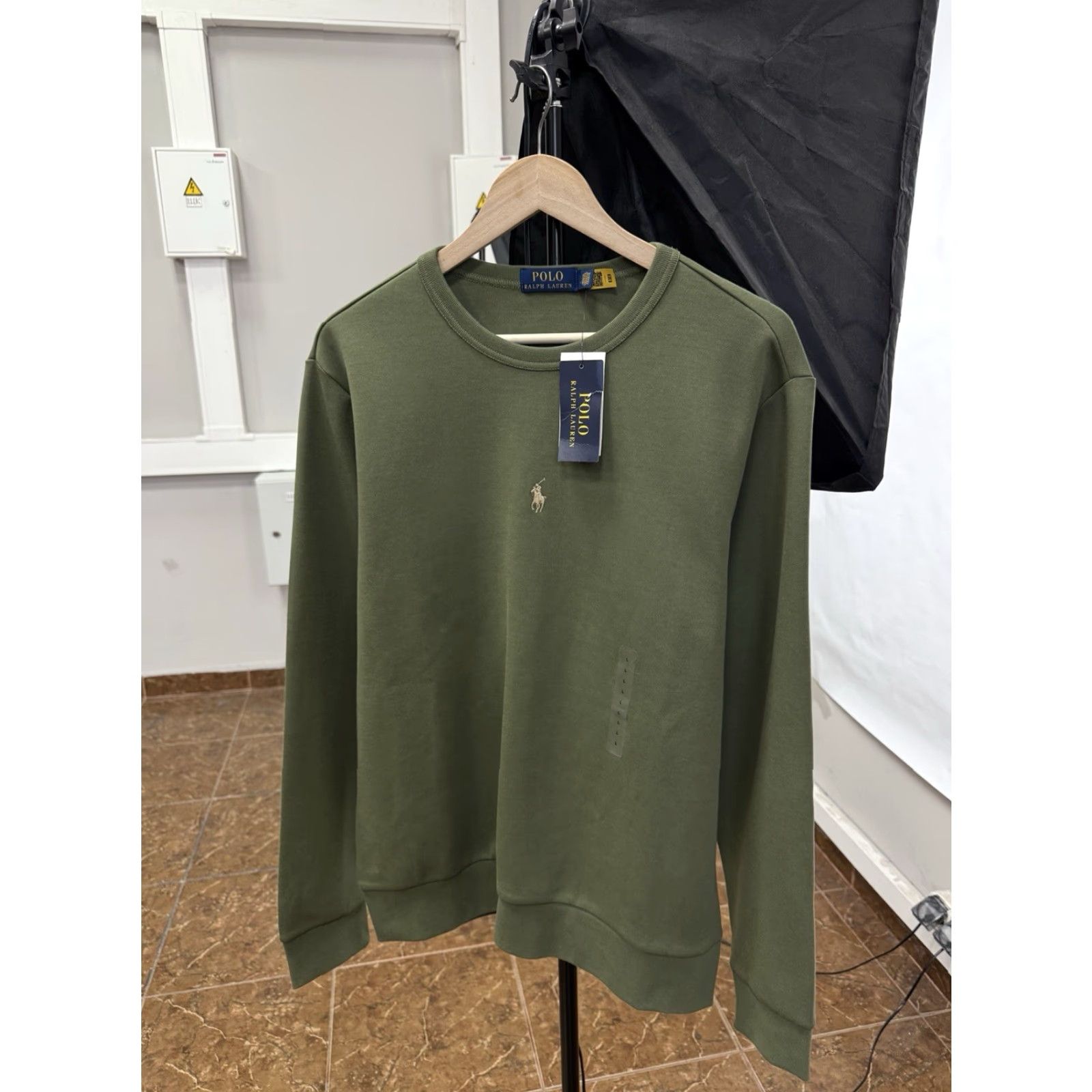 Polo Ralph Lauren NWT Polo Ralph Lauren Double Knit Sweatshirt Olive L Mens Regular Size Sweatshirt Pullover Olive 90s/2000s Rare Size US L / EU 52-54 / 3 - 2 Thumbnail