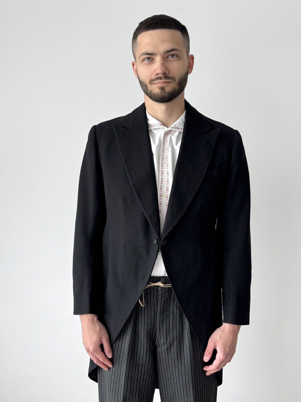 Vintage 1935 Dated Antique British Bespoke Wool Morning Frock Coat Size US M / EU 48-50 / 2 - 1 Thumbnail