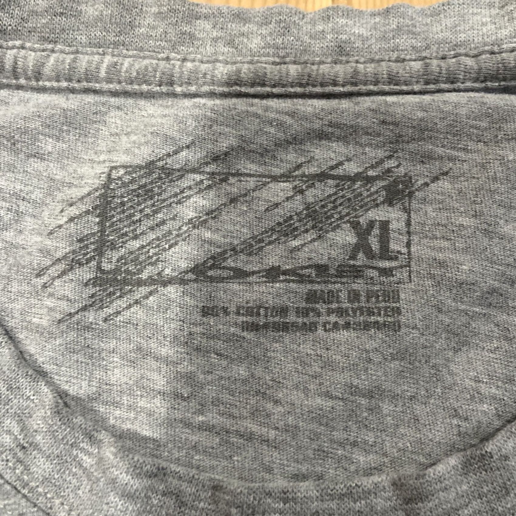 Oakley VINTAGE Oakley T-Shirt Mens XL Gray Embroidered 90s Grunge Astro Boy Crew Neck Short Sleeve USA Logo Size US XL / EU 56 / 4 - 3 Thumbnail
