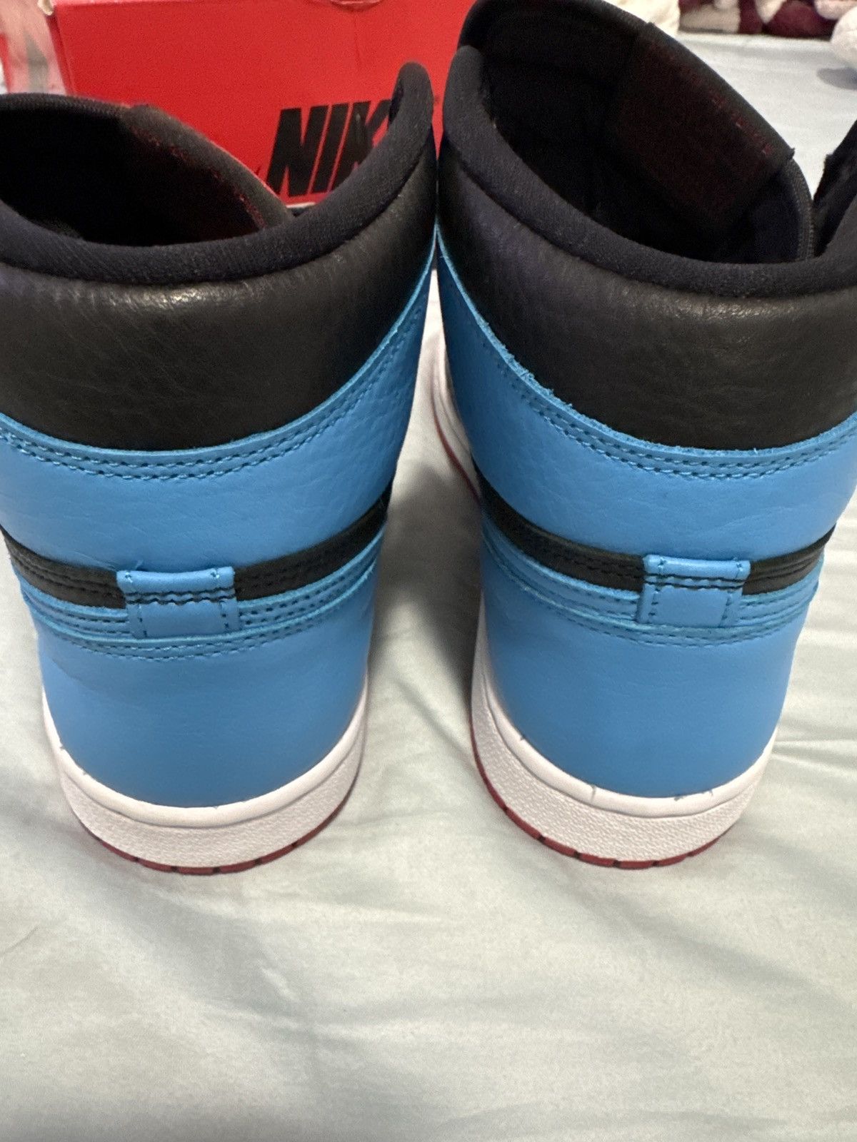 Jordan Brand Air Jordan 1 High OG NC to CHI Size US 6 / EU 39 - 5 Thumbnail