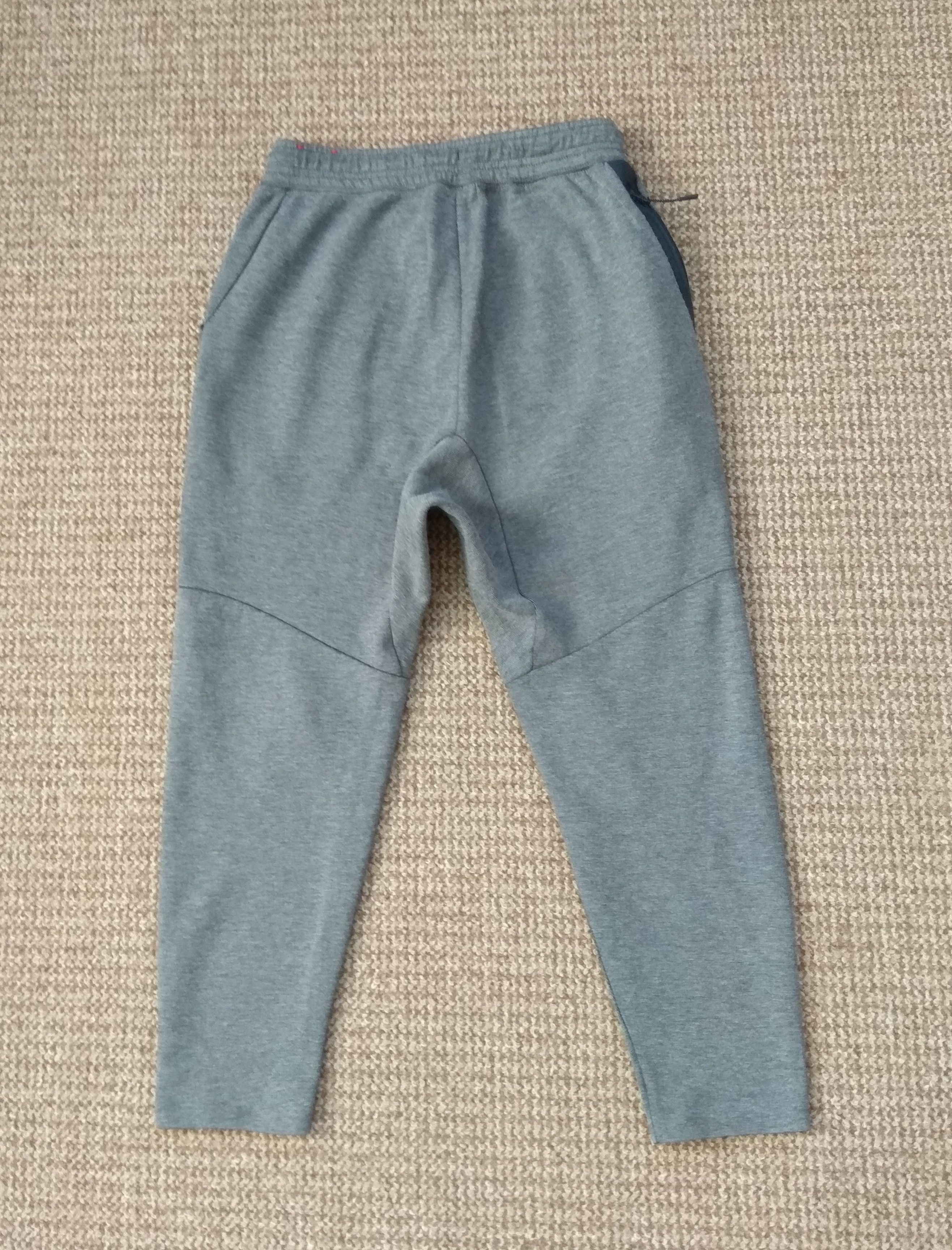 Nike Nike Tech Fleece Cropped Skinny Joggers Pant Size US 30 / EU 46 - 2 Thumbnail