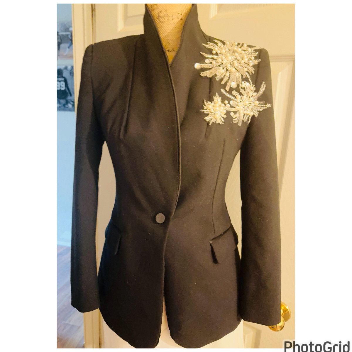 Zara ZARA Embellished Tuxedo Blazer S Size S / US 4 / IT 40 - 2 Thumbnail