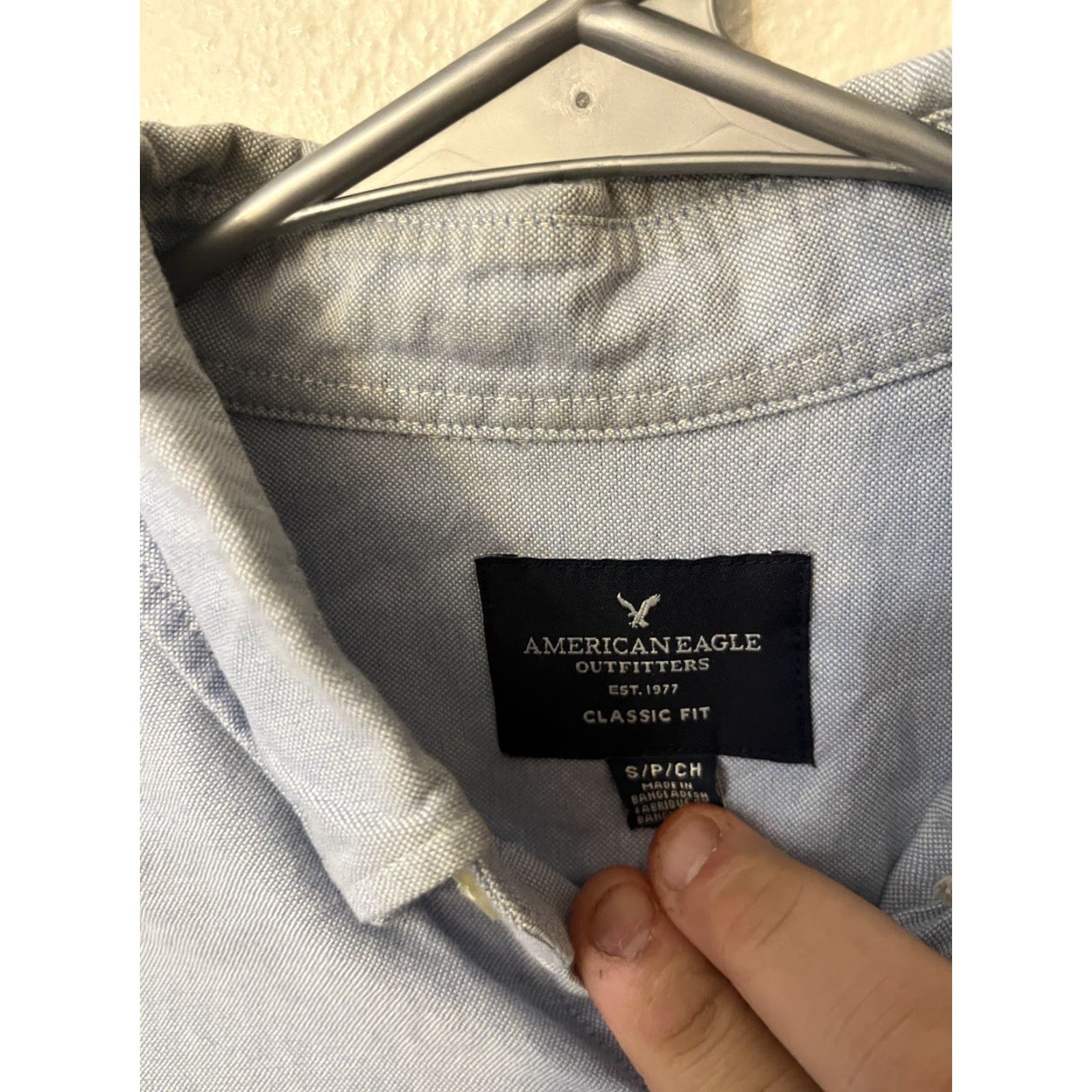 American Eagle Outfitters VINTAGE American Eagle Button Up Shirt Mens Small Blue Chambray Classic Fit Size US S / EU 44-46 / 1 - 2 Thumbnail