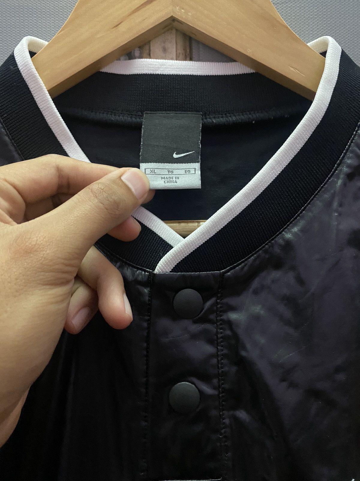 Nike Vintage Nike Track Jacket Big Swoosh Y2K Size US XL / EU 56 / 4 - 7 Thumbnail