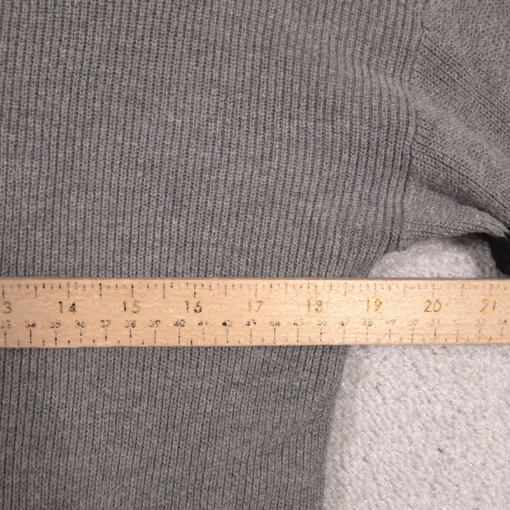Vintage American Eagle Gray Henley Knit Stripe Long Sleeve Crewneck Womens Small Sweater - Vintage Size S / US 4 / IT 40 - 7 Thumbnail