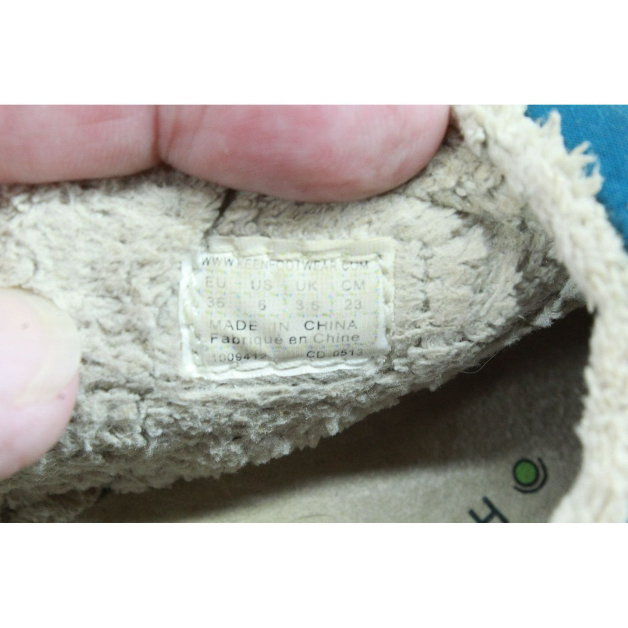 KEEN Keen Gore Stretch Quilted Water Resistant Shoes Size US 6 / IT 36 - 8 Thumbnail