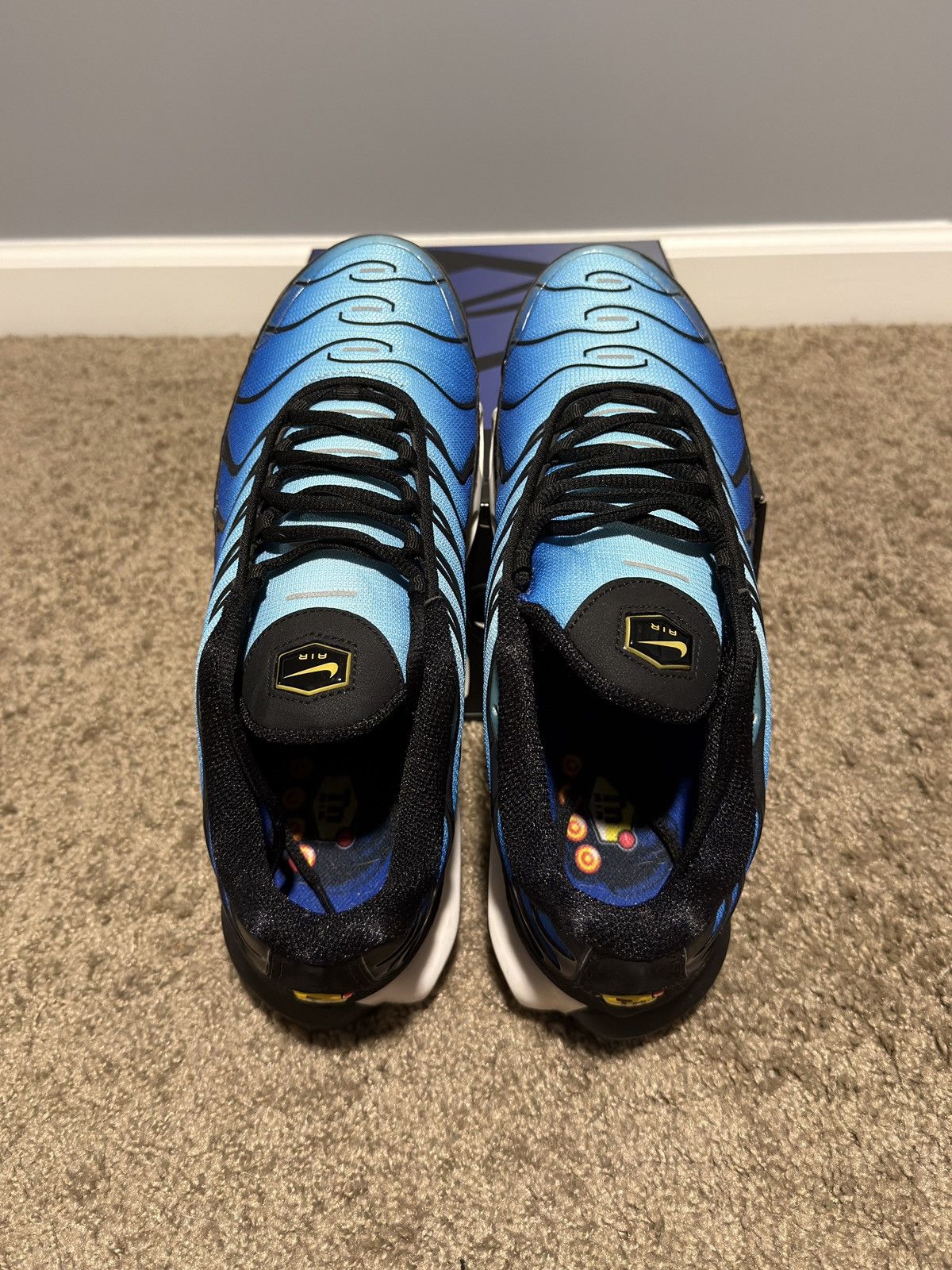 Nike 2018 Nike Air Max Plus TN OG “Hyper Blue" Size US 10.5 / EU 43-44 - 4 Thumbnail