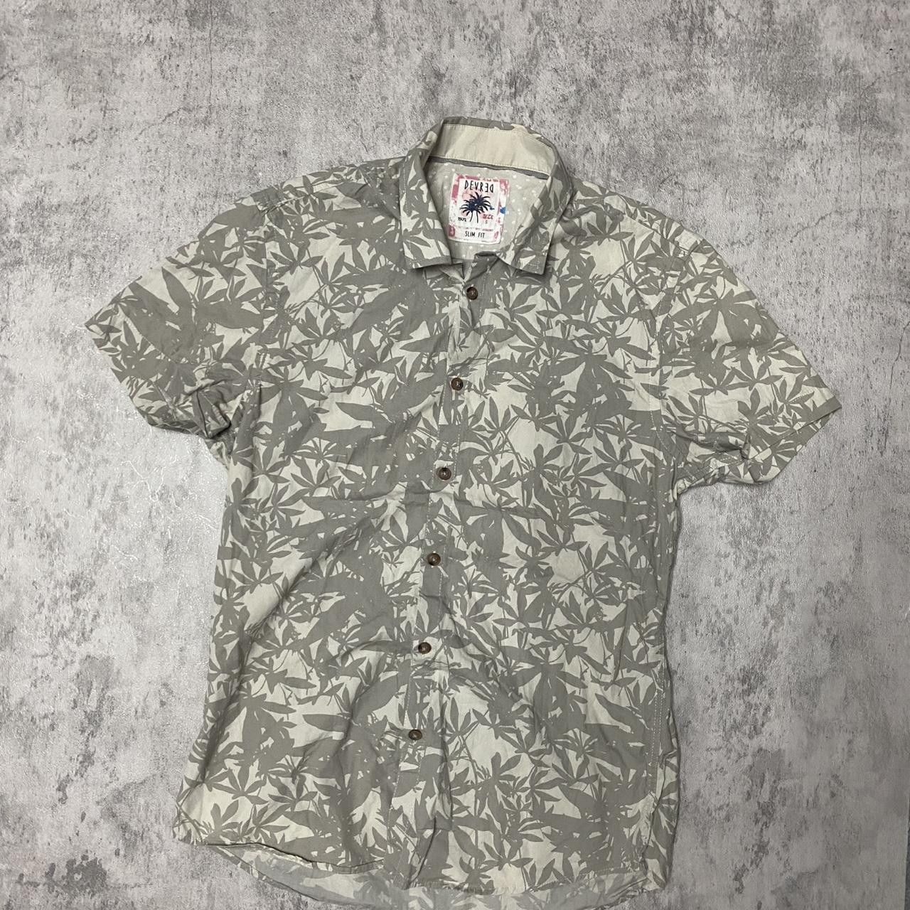 Other Green and white short sleeve button up shirt Size US S / EU 44-46 / 1 - 1 Thumbnail