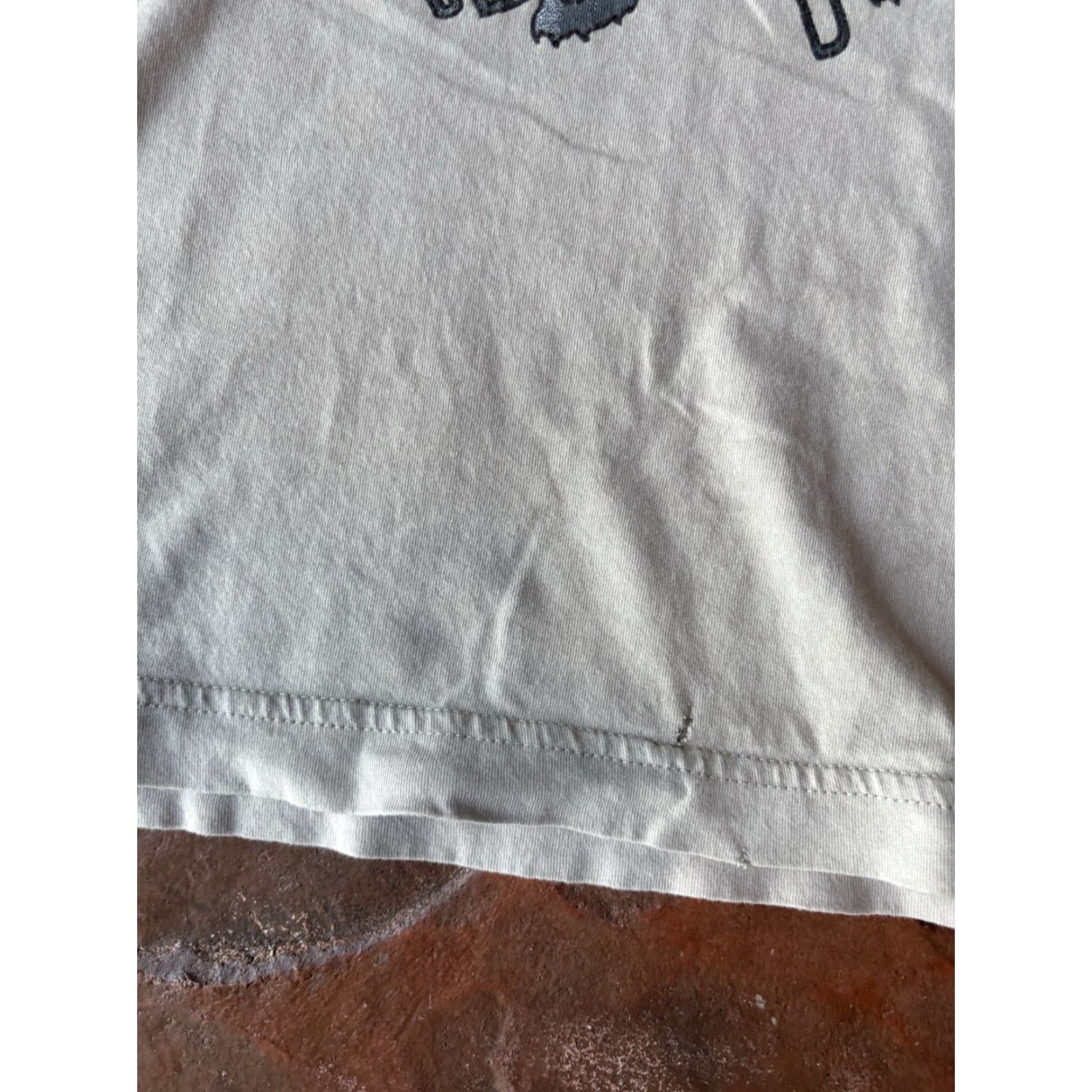 Express VINTAGE Express T-Shirt Grunge Skulls Large Mens Neo Y2K Cyber Wing Emo Skater Size US L / EU 52-54 / 3 - 5 Thumbnail