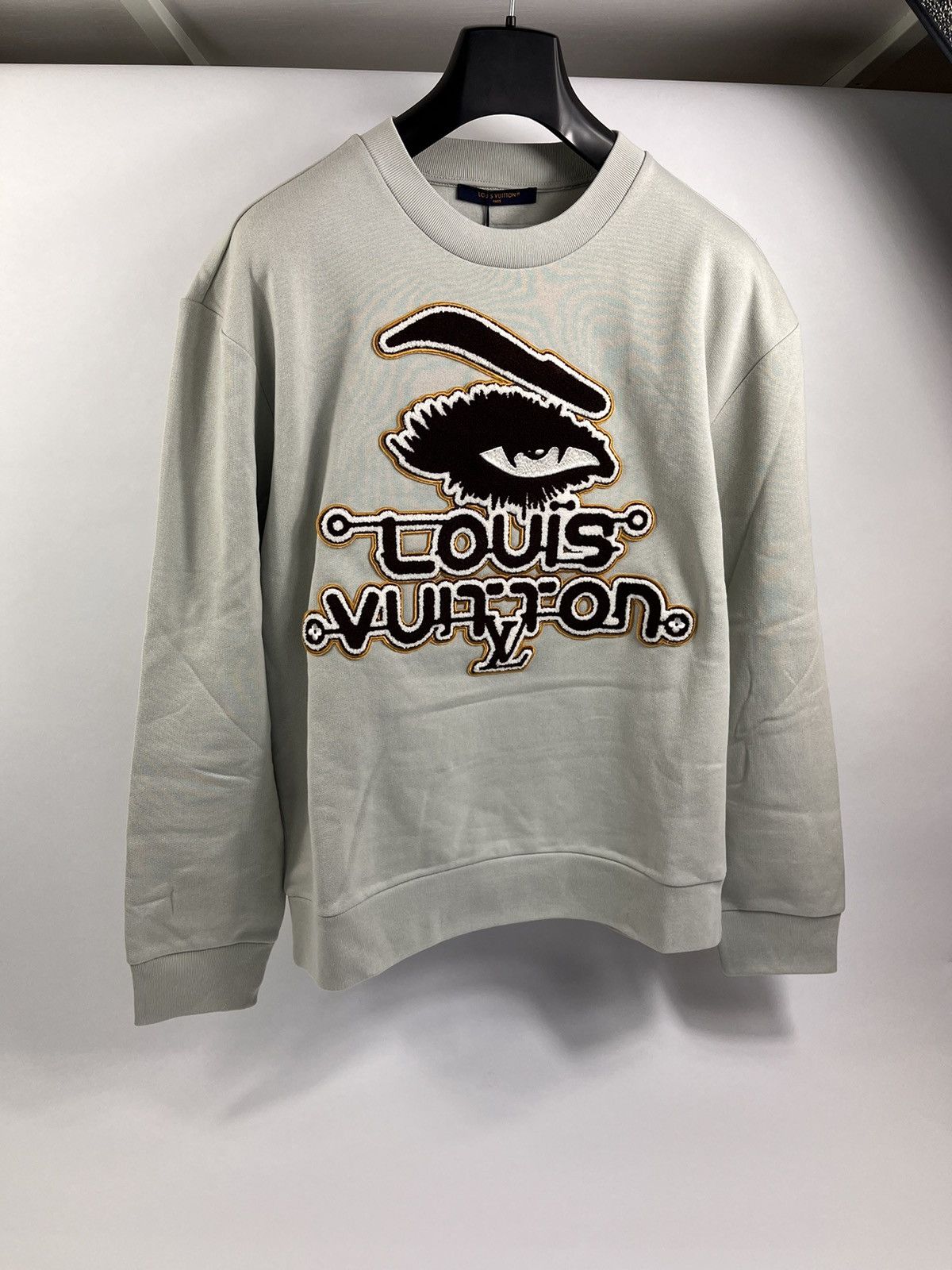 新品•未開封　VAWS Logo Jumper サイズＬ　vaundy 商品詳細ページ | Vaundy ONLINE STORE | VAWS Logo Jumper