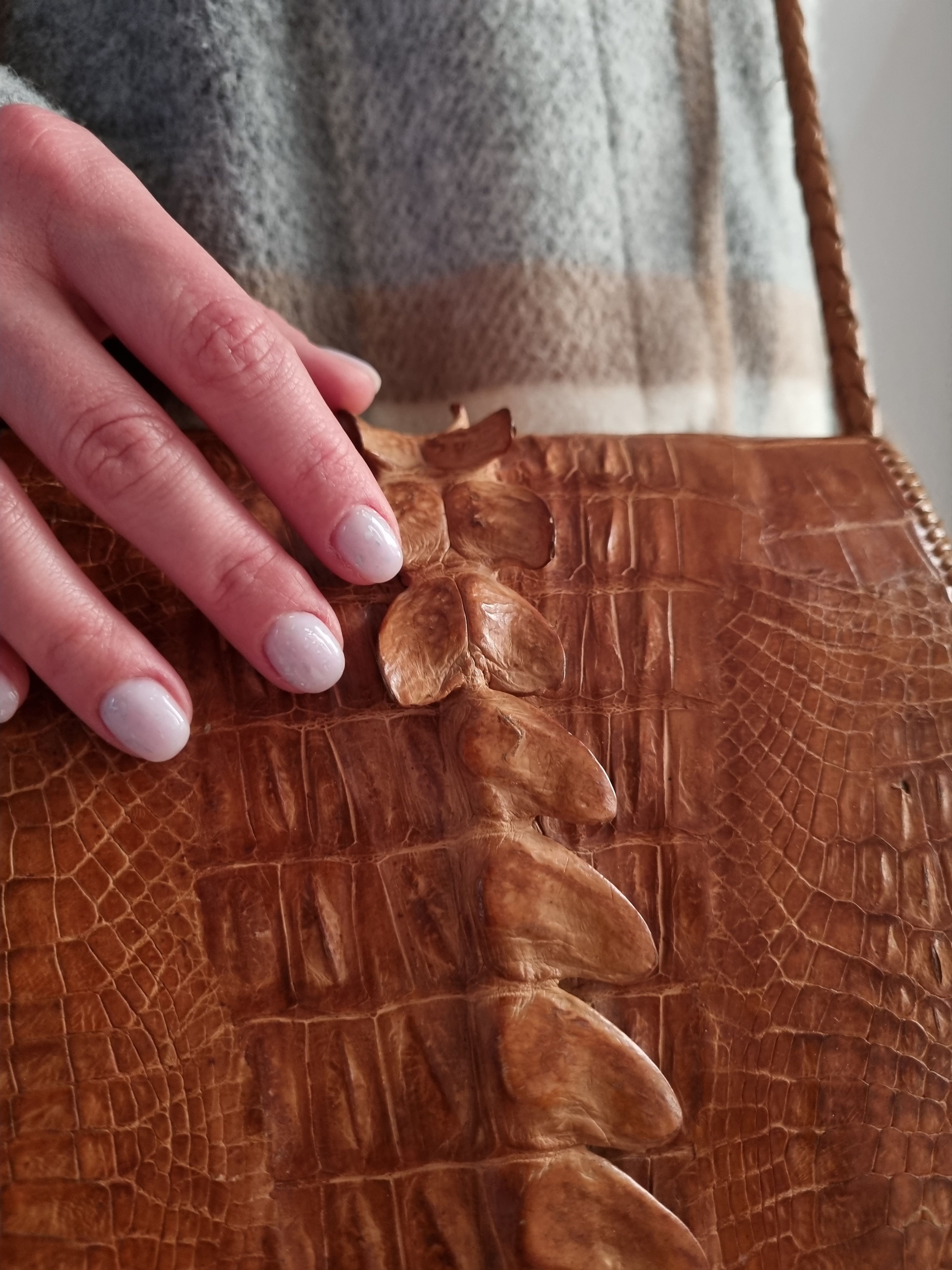 Handmade Vintage Genuine Alligator Shoulder Purse Clutch crocodile Size ONE SIZE - 10 Thumbnail