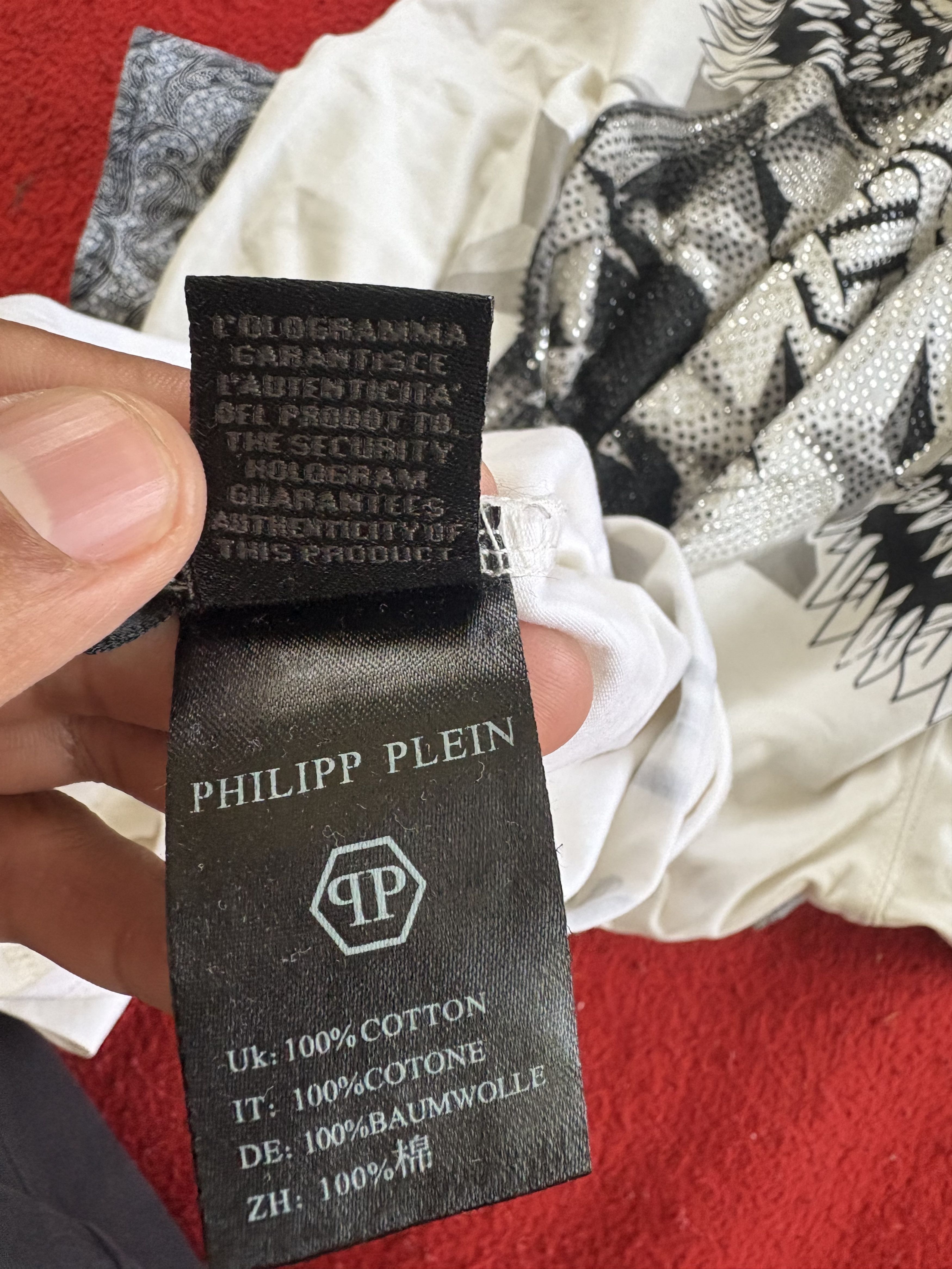 Philipp Plein Philipp Plein Skull & Wings Red Stars T-Shirt – Size M Size US M / EU 48-50 / 2 - 7 Thumbnail