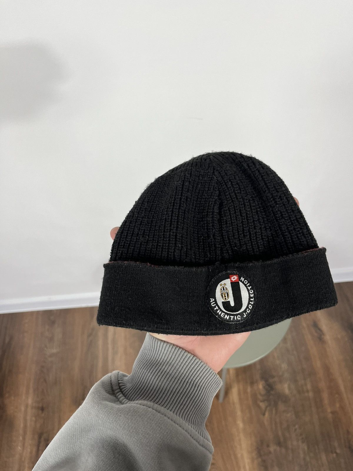 Lotto Sport × Vintage Vintage Lotto Juventus Beanie Black Knit Hat Made in Italy Size ONE SIZE - 3 Thumbnail