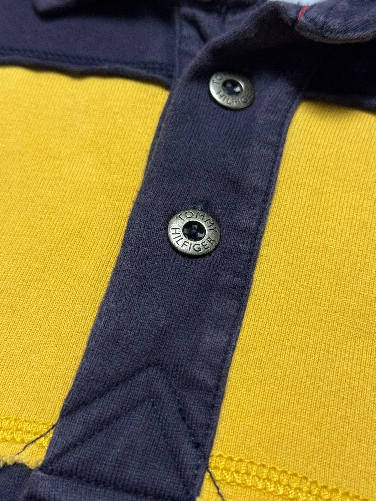 Tommy Hilfiger × Vintage Vintage Tommy Hilfiger Rugby Striped Sweatshirt Y2K 90s Size US S / EU 44-46 / 1 - 6 Thumbnail