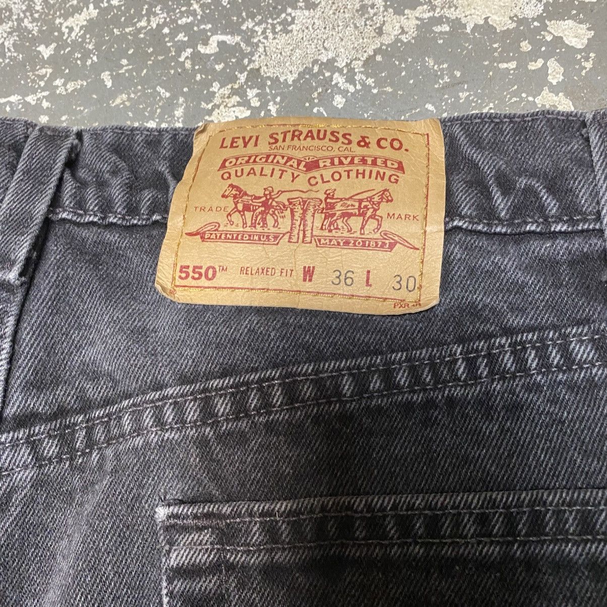 Levi's × Vintage Vintage Levi’s 550 Relaxed Fit Black Denim Jeans USA 90s Size US 34 / EU 50 - 3 Thumbnail