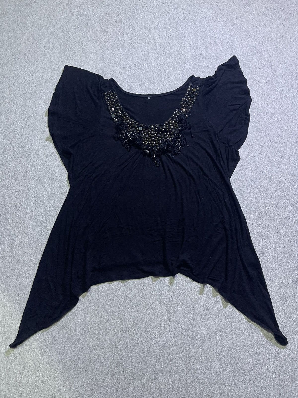 Japanese Brand Y2K CECIL MC BEE women's short tshirt with glitter motif Size M / US 6-8 / IT 42-44 - 1 Thumbnail
