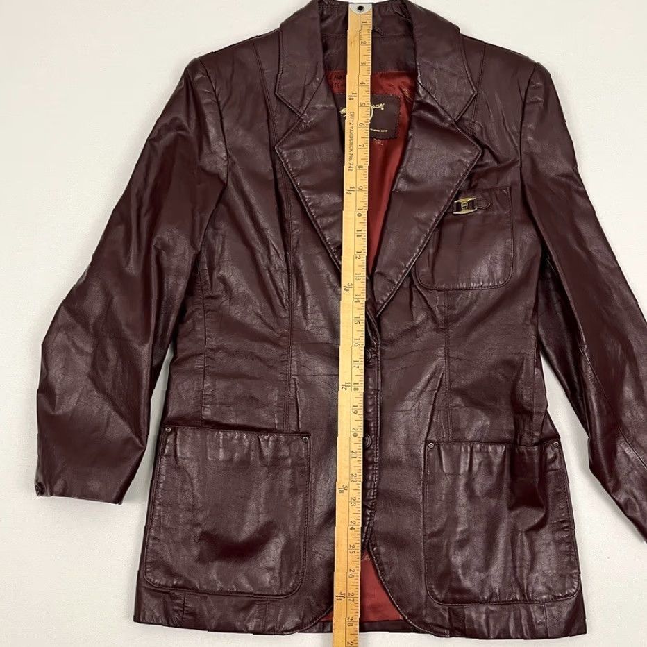 Etienne Aigner VINTAGE Etienne Aigner Leather Blazer Jacket Womens Size 6 Deep Oxblood Red Burgundy Jacket, Blazer, Leather, 90s, Classic, Wool? Size M / US 6-8 / IT 42-44 - 6 Thumbnail