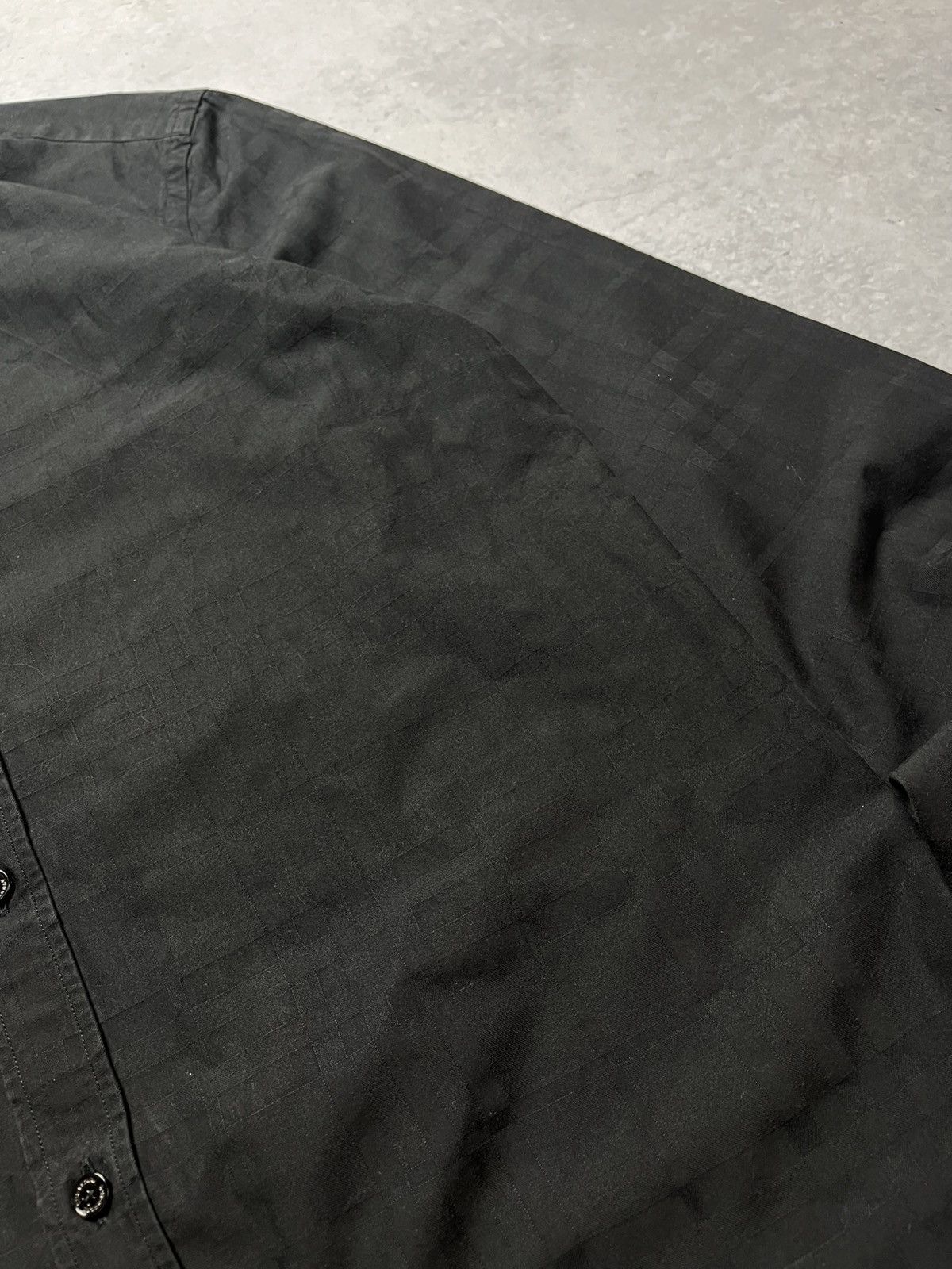 Burberry VERY RARE BURBERRY BLACK NOVA CHECK BUTTON UP SHIRT Size US M / EU 48-50 / 2 - 2 Thumbnail