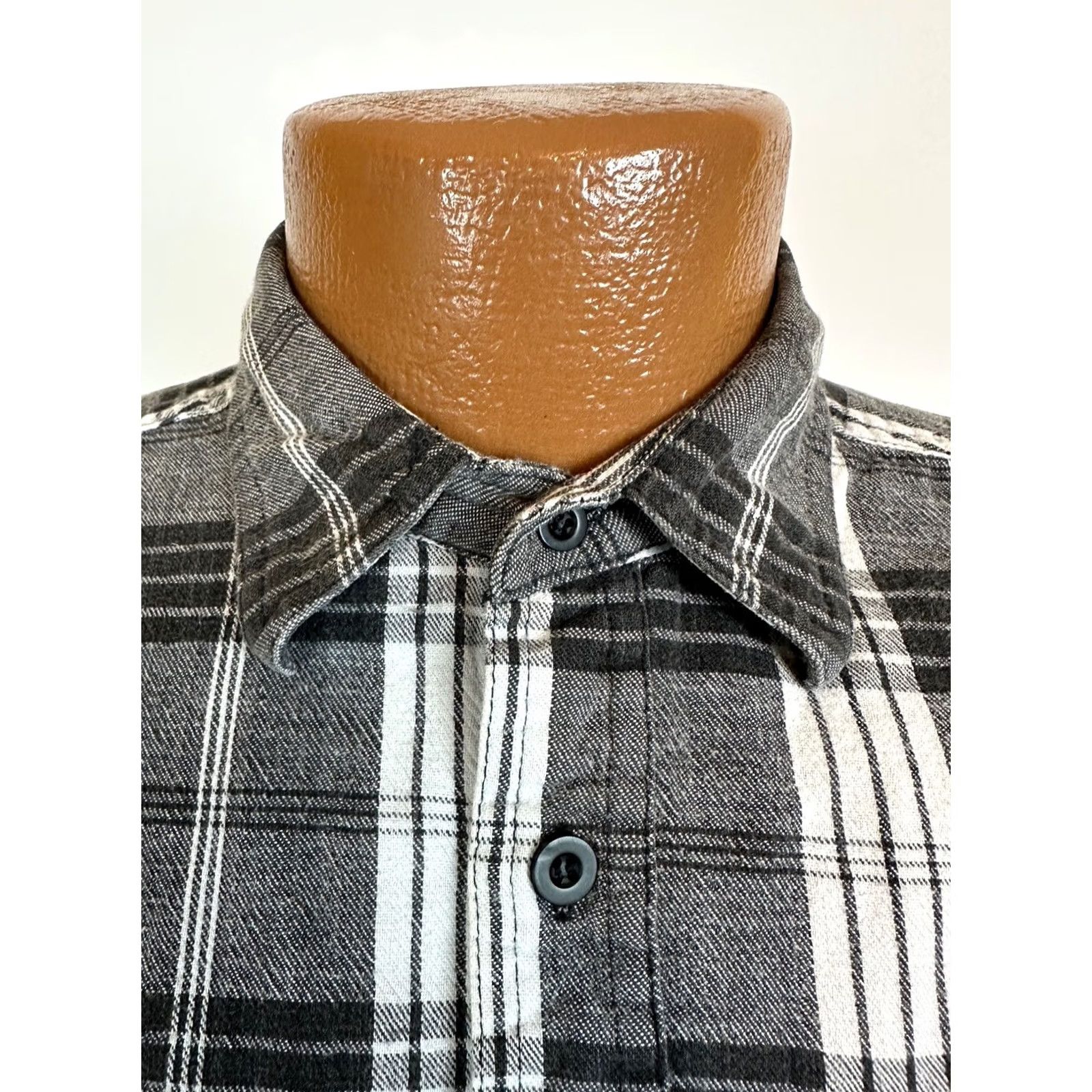 Levi's VINTAGE Levi's Sutter Creek Shirt Men M Plaid Cotton Button-Up Black Casual 80s 90s Grunge Hipster Mens Size US M / EU 48-50 / 2 - 4 Thumbnail