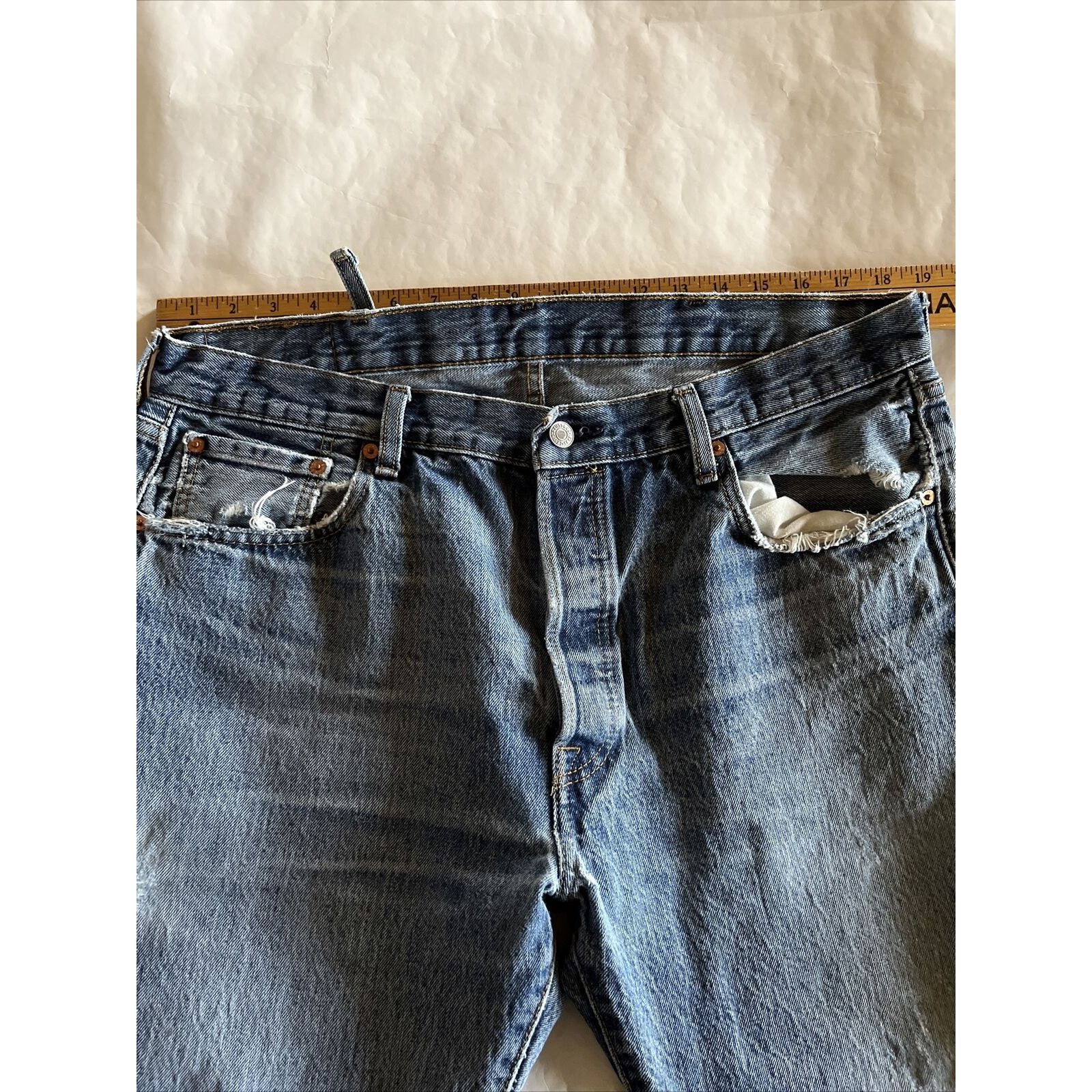 Levi's Levis 501 Jeans 38x30 Blue Denim Button Med Wash Distressed Size US 38 / EU 54 - 2 Thumbnail