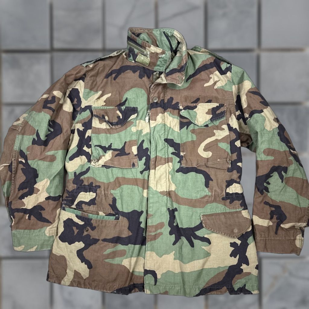 Vintage VINTAGE US ARMY JACKET Men M65 Coat Camouflage Green 80s Cold Weather Hooded Full Zip Lined Insulated Pockets All Seasons Regular Size M 44 in Mens Size US M / EU 48-50 / 2 - 1 Thumbnail