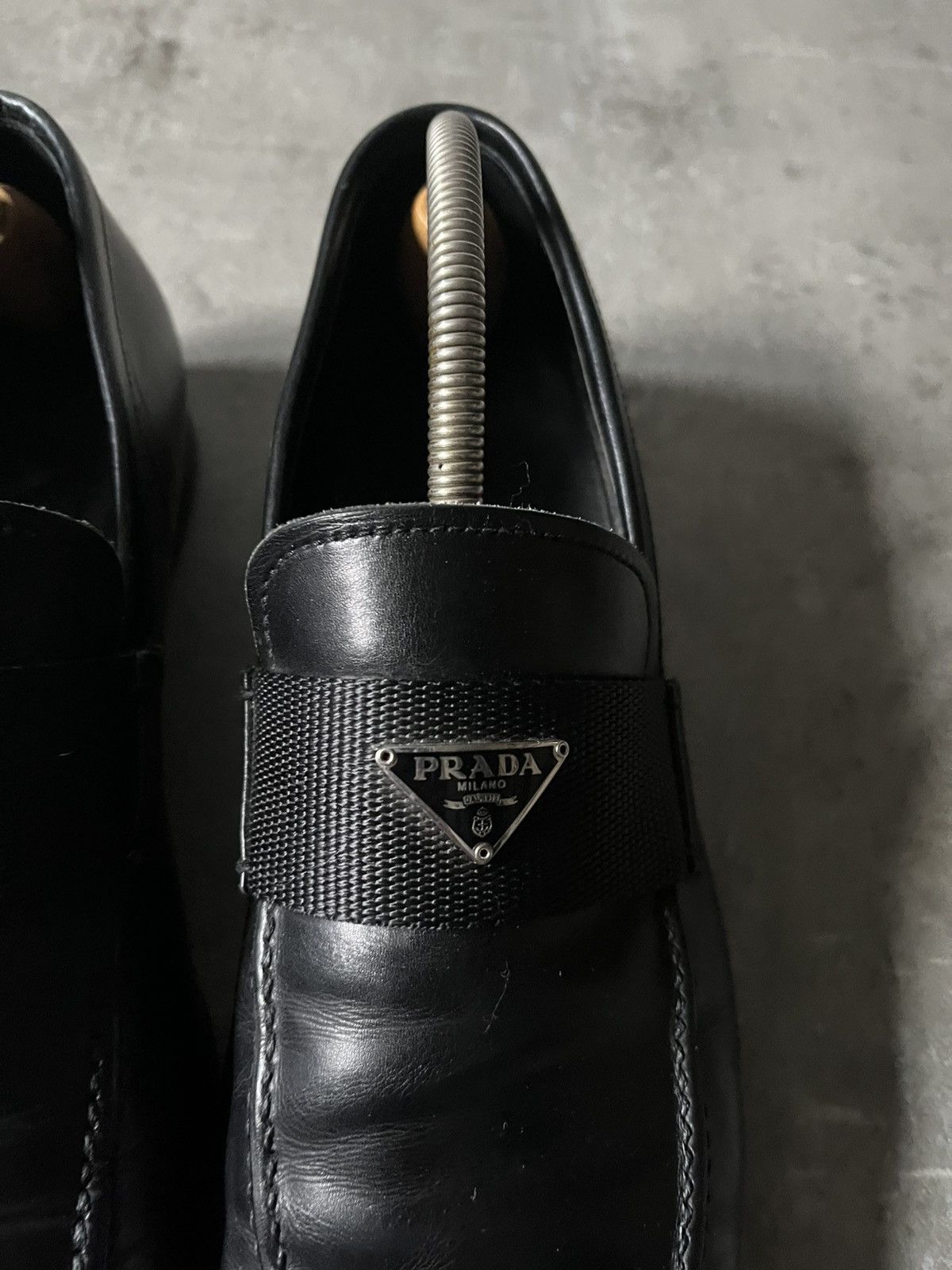 Prada Prada black logo leather loafers rare Size US 10.5 / EU 43-44 - 4 Thumbnail