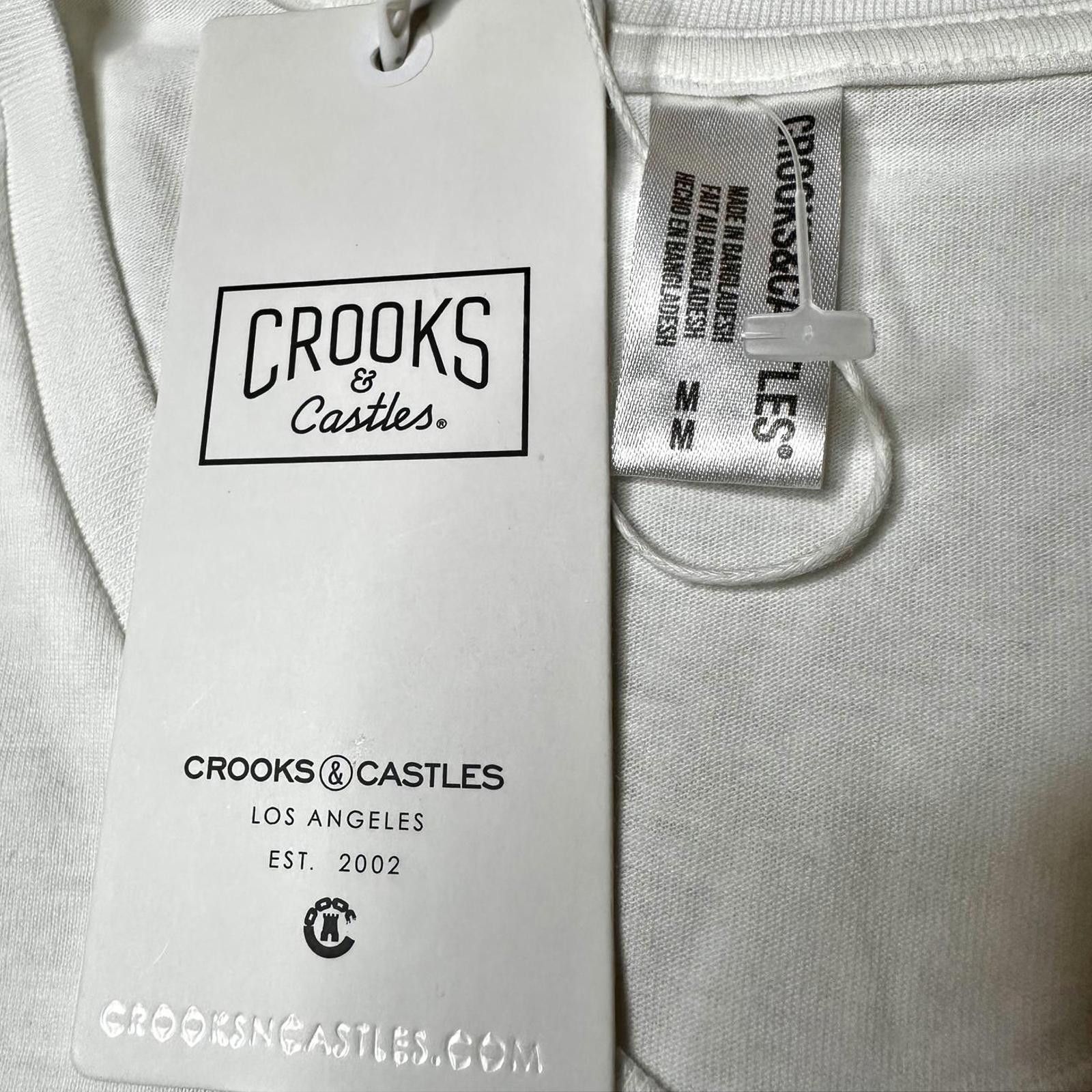 Crooks & Castles NWT Crooks & Castles Champagne Castles V-Neck Tee Women’s M Size M / US 6-8 / IT 42-44 - 7 Thumbnail