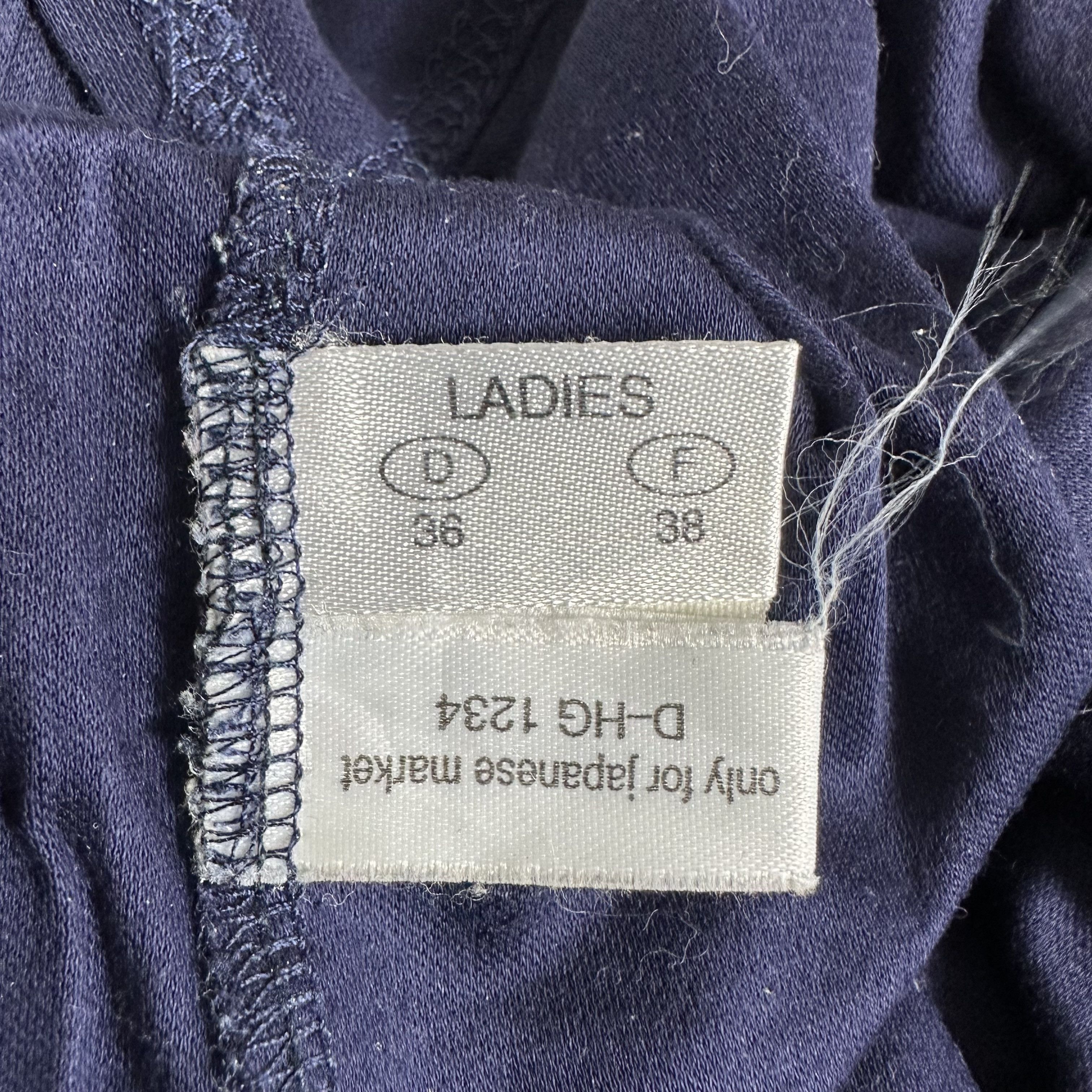 Aigner 🔥RARE🔥Vintage Aigner Luxury T-shirt Made in Germany Size XS / US 0-2 / IT 36-38 - 5 Thumbnail
