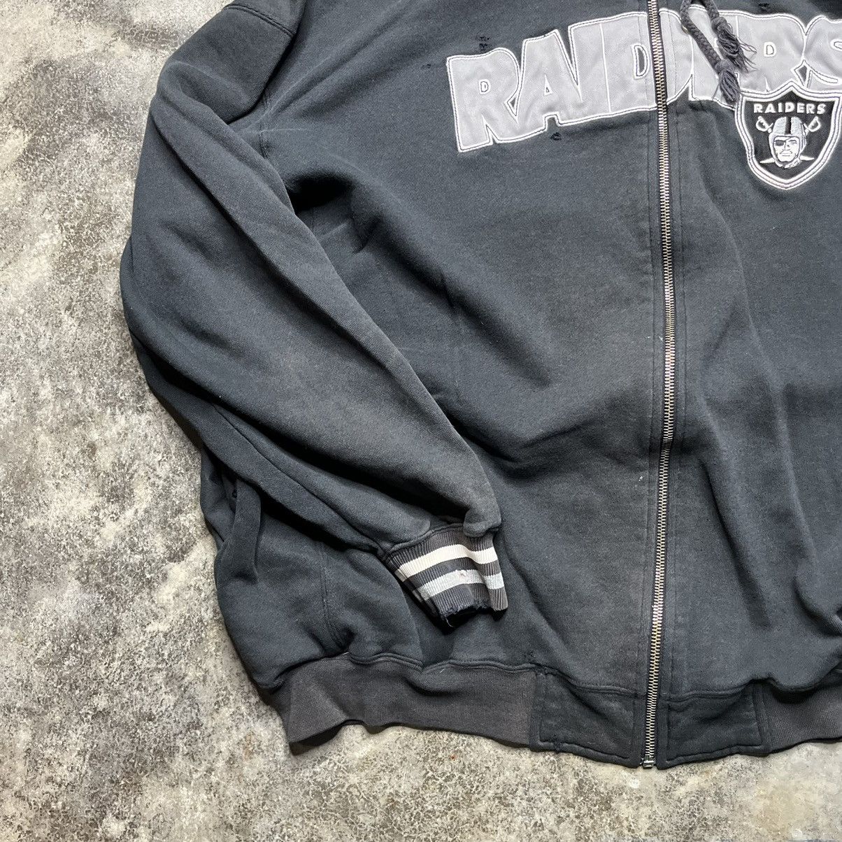 Vintage vintage raiders nfl zip up thrashed hoodie Size US XXL / EU 58 / 5 - 4 Thumbnail