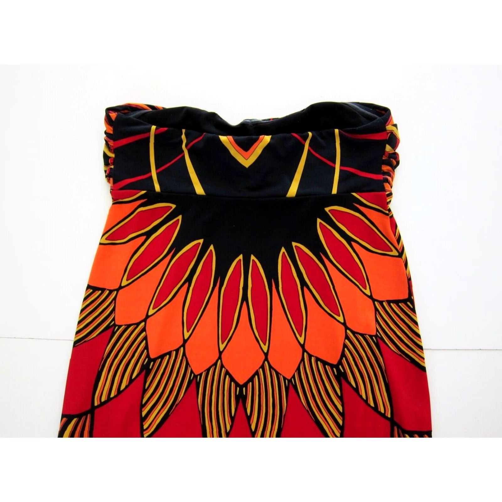 Nicole Miller VINTAGE Nicole Miller Dress Main Selling Point OR Brand Geometric Stretch Strapless Dress L Red Size L / US 10 / IT 46 - 5 Thumbnail