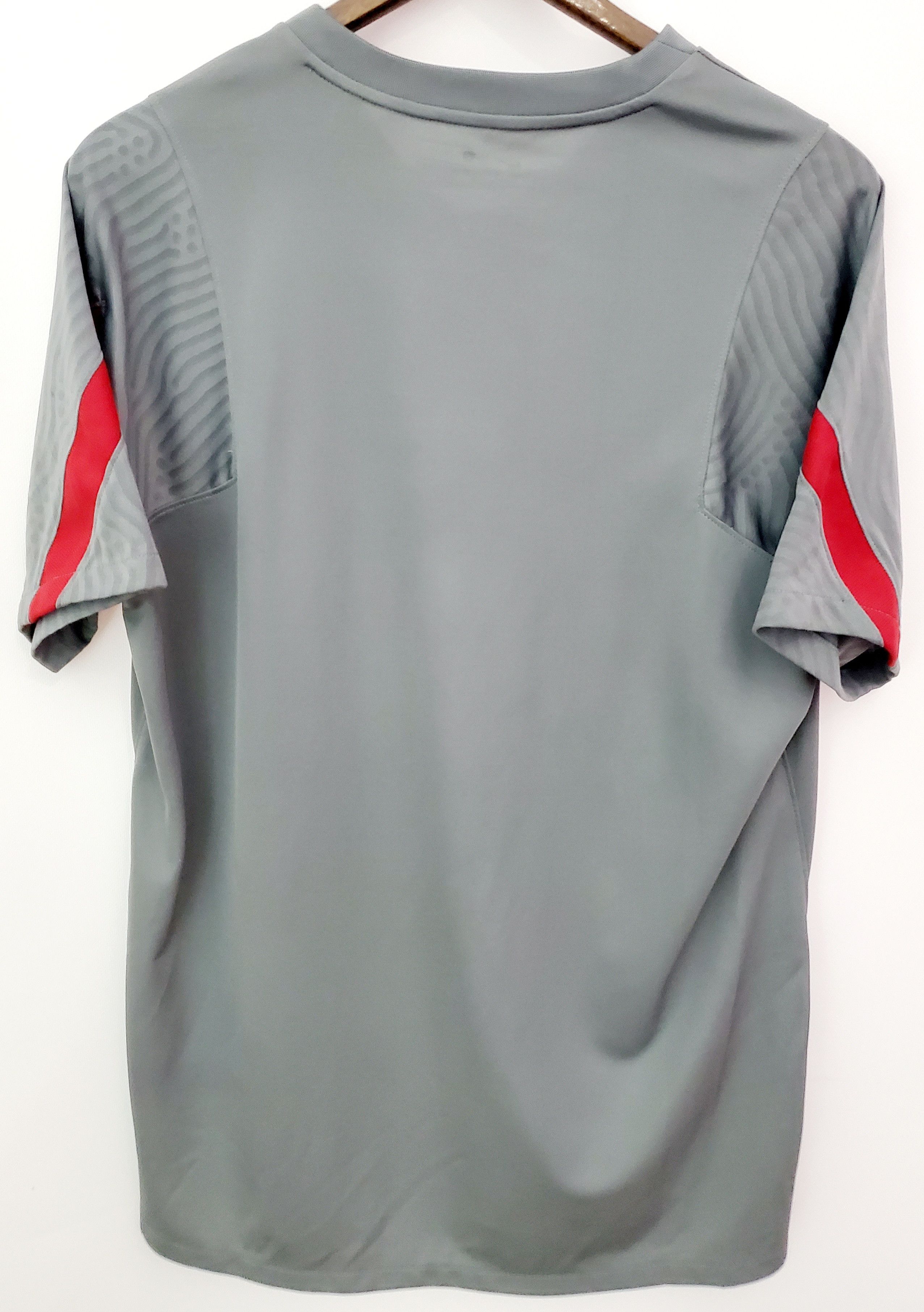 Nike Liverpool 2022 2023 nike soccer jersey size L Size US L / EU 52-54 / 3 - 5 Thumbnail