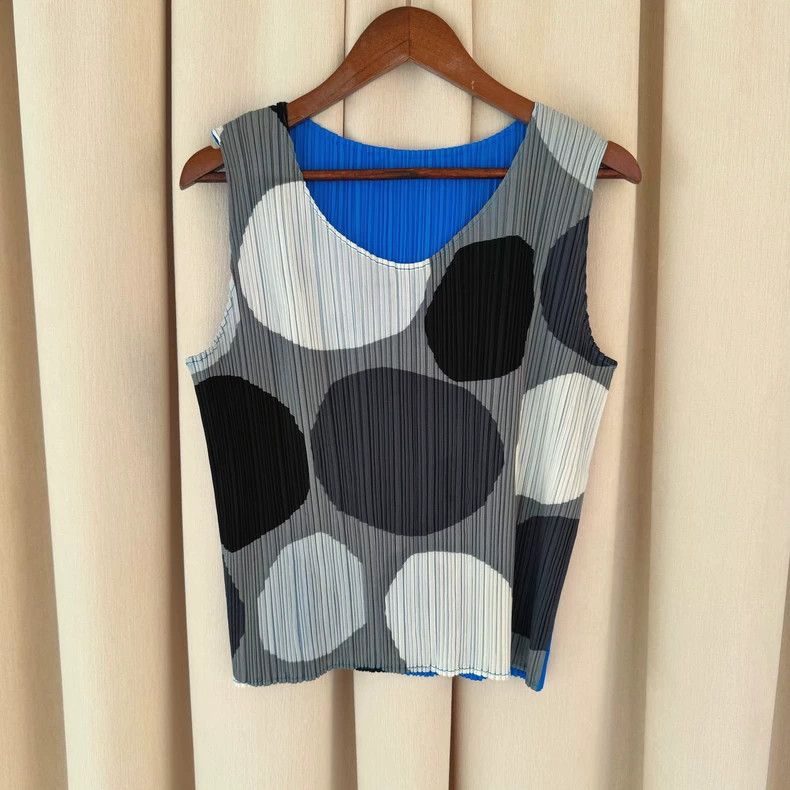 Issey Miyake issey miyake size:3 Pleated sleeveless vest 2505-Nextarrow Size XXS / US 00 / IT 34 - 1 Thumbnail